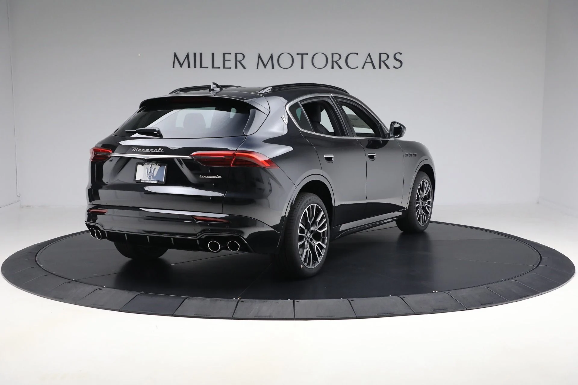 mph005_905102472_New_2025_Maserati_Grecale_7ccfd221da