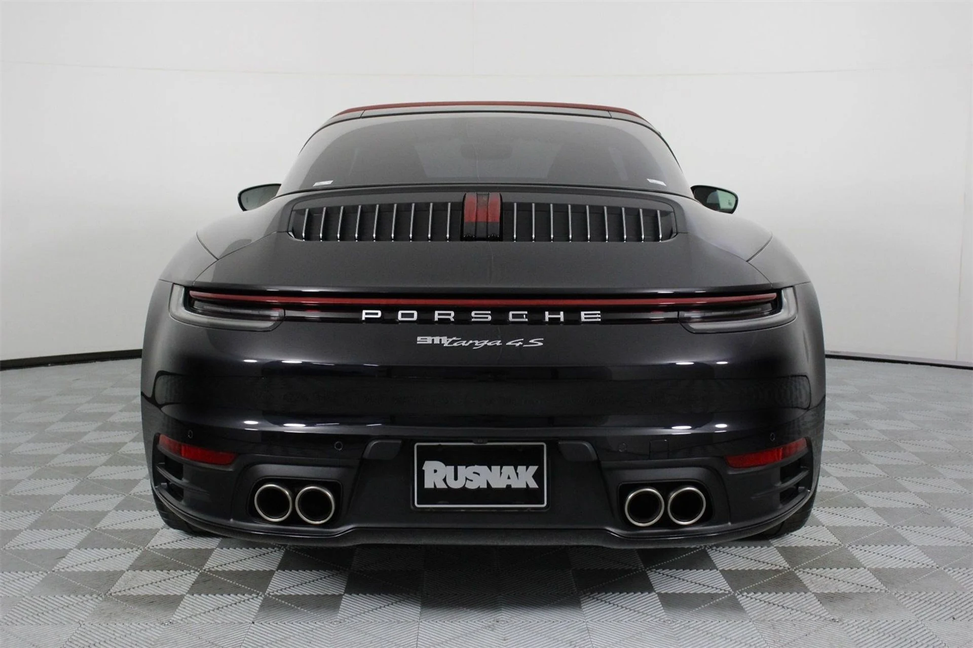 mph005_913448800_f2dd2a40b552a2258bf265c960760791_44ed0f7832