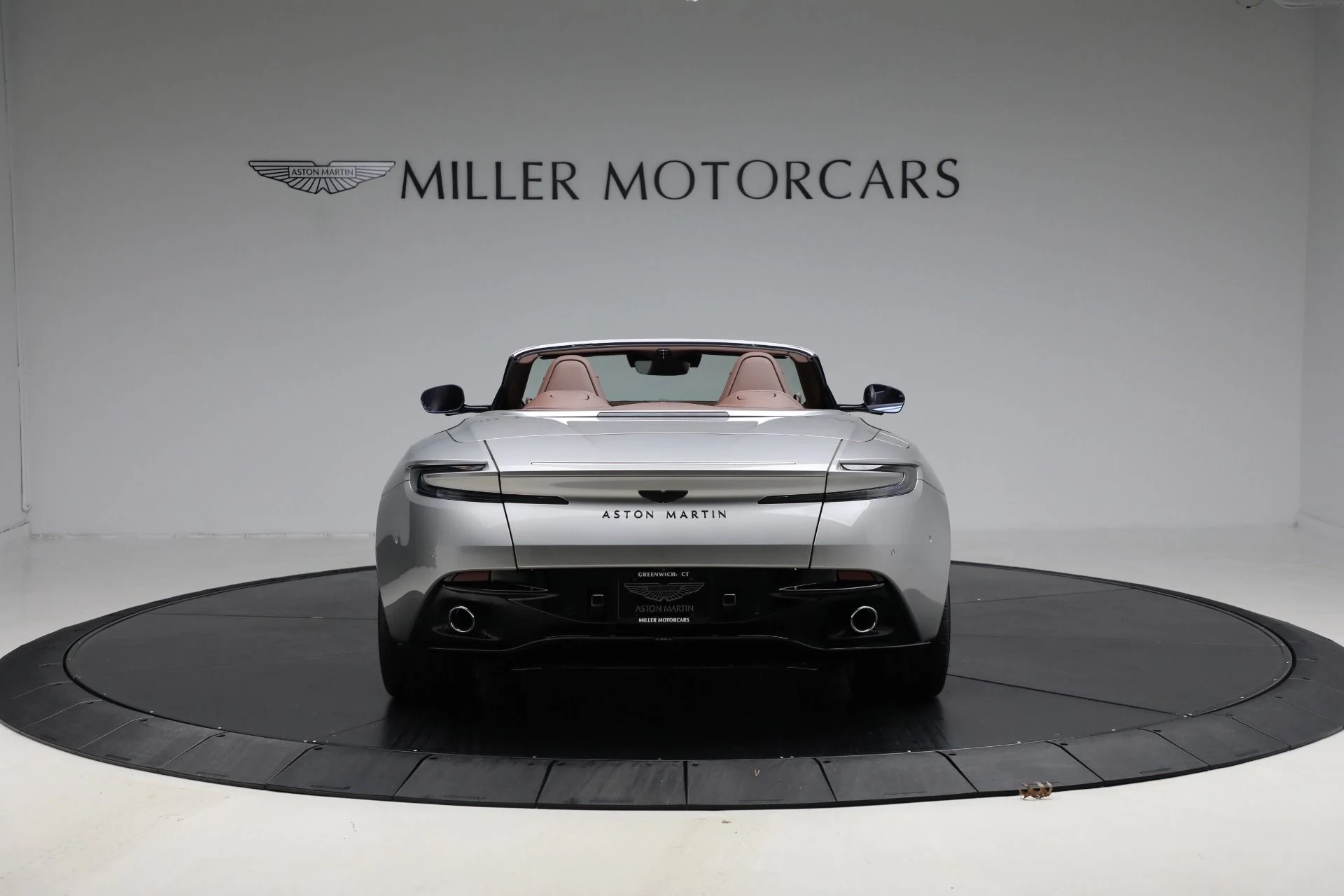 mph005_916059035_New_2026_Aston_Martin_DB_12_Volante_1763416734_b5a6434ecf