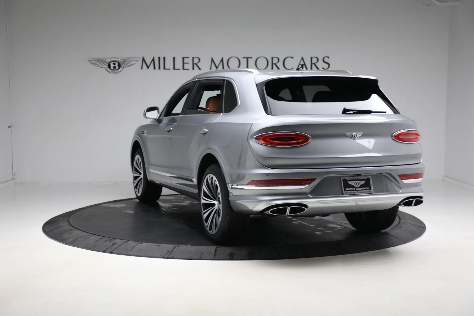 mph005_925193590_Used_2023_Bentley_Bentayga_EWB_Azure_V8_ef279601c1