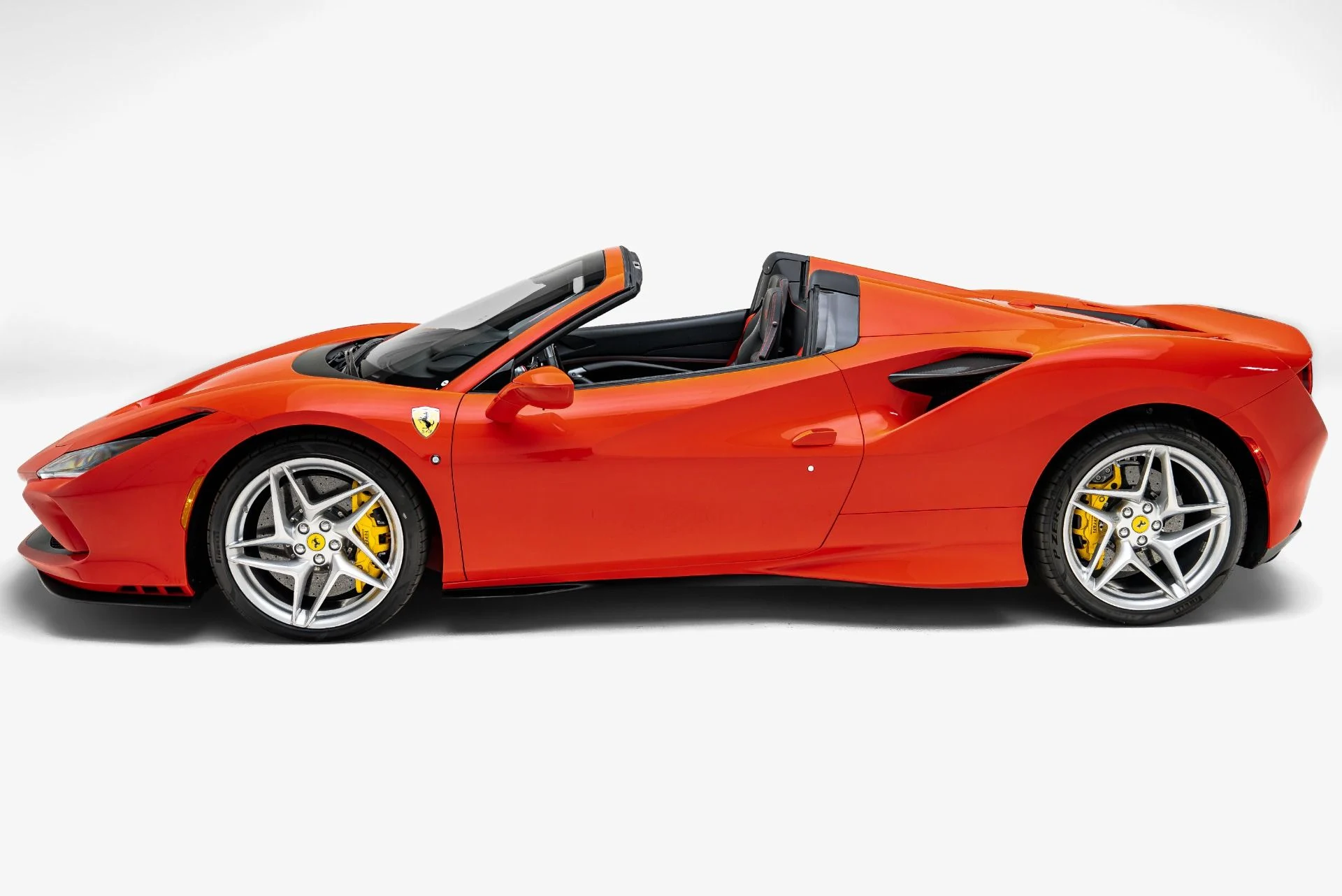 mph005_930406624_Used_2022_Ferrari_F8_Spider_1785267037_899465ca4d