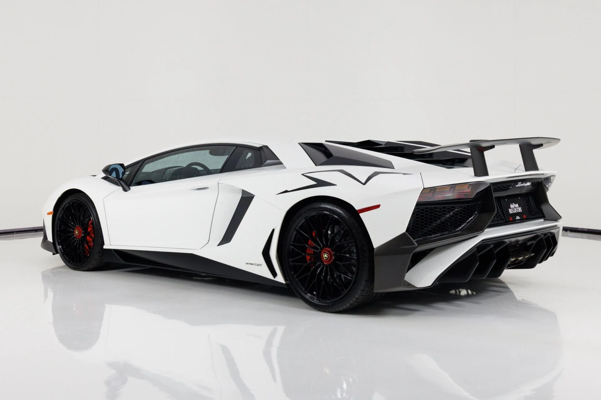 mph005_931645538_Used_2016_Lamborghini_Aventador_LP_750_4_Superveloce_1779992498_d40636b694