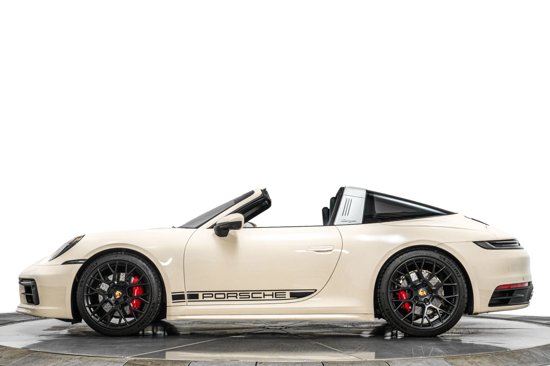 mph005_932182991_Used_2024_Porsche_911_Targa_4_S_1792178990_0d1cc3b0a2