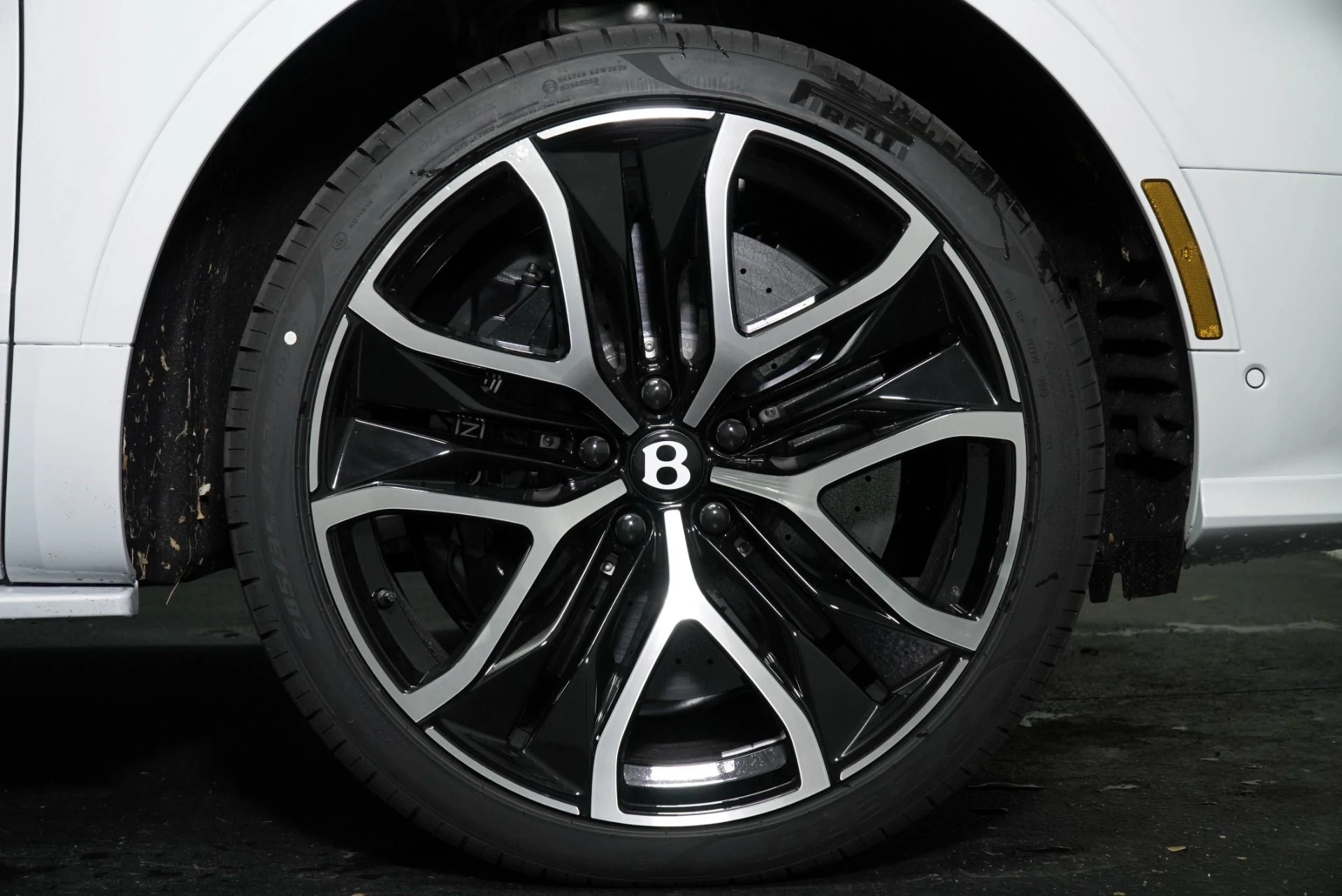 mph005_932824513_New_2026_Bentley_Bentayga_Speed_1767900450_385934cdea