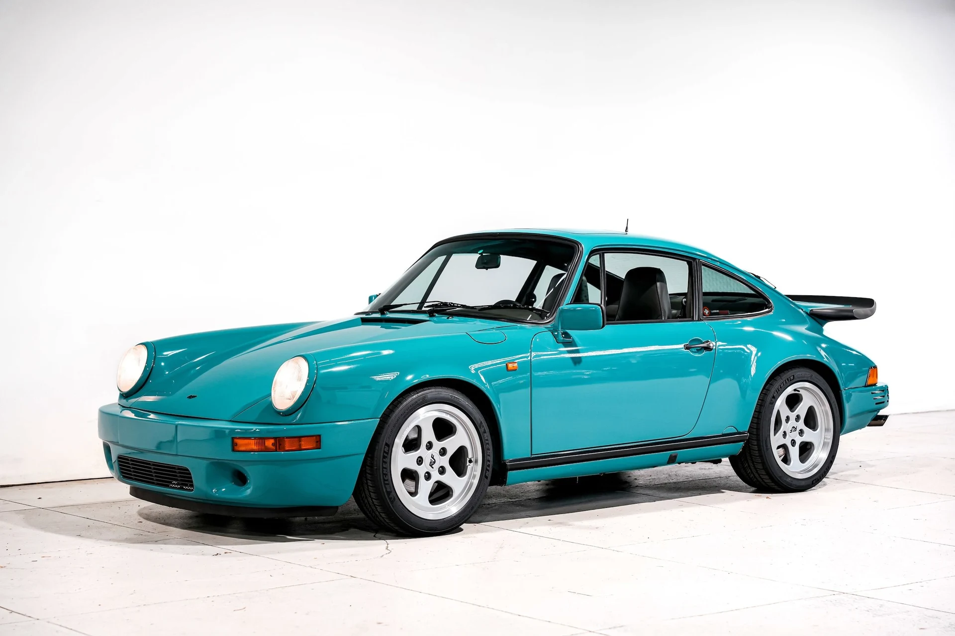 mph005_933047950_ac37e2e0464d43cb369217abd94d9f5bx_3a5a702dad