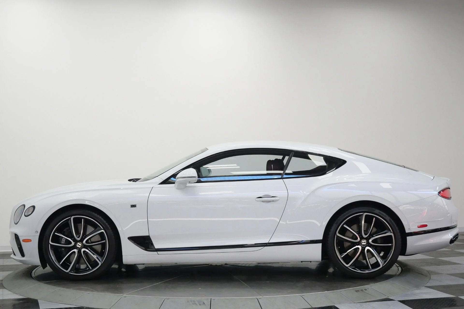 mph005_942970128_Used_2020_Bentley_Continental_GT_V8_First_Edition_Naim_Audio_Touring_Specification_1783710441_062460aa0a