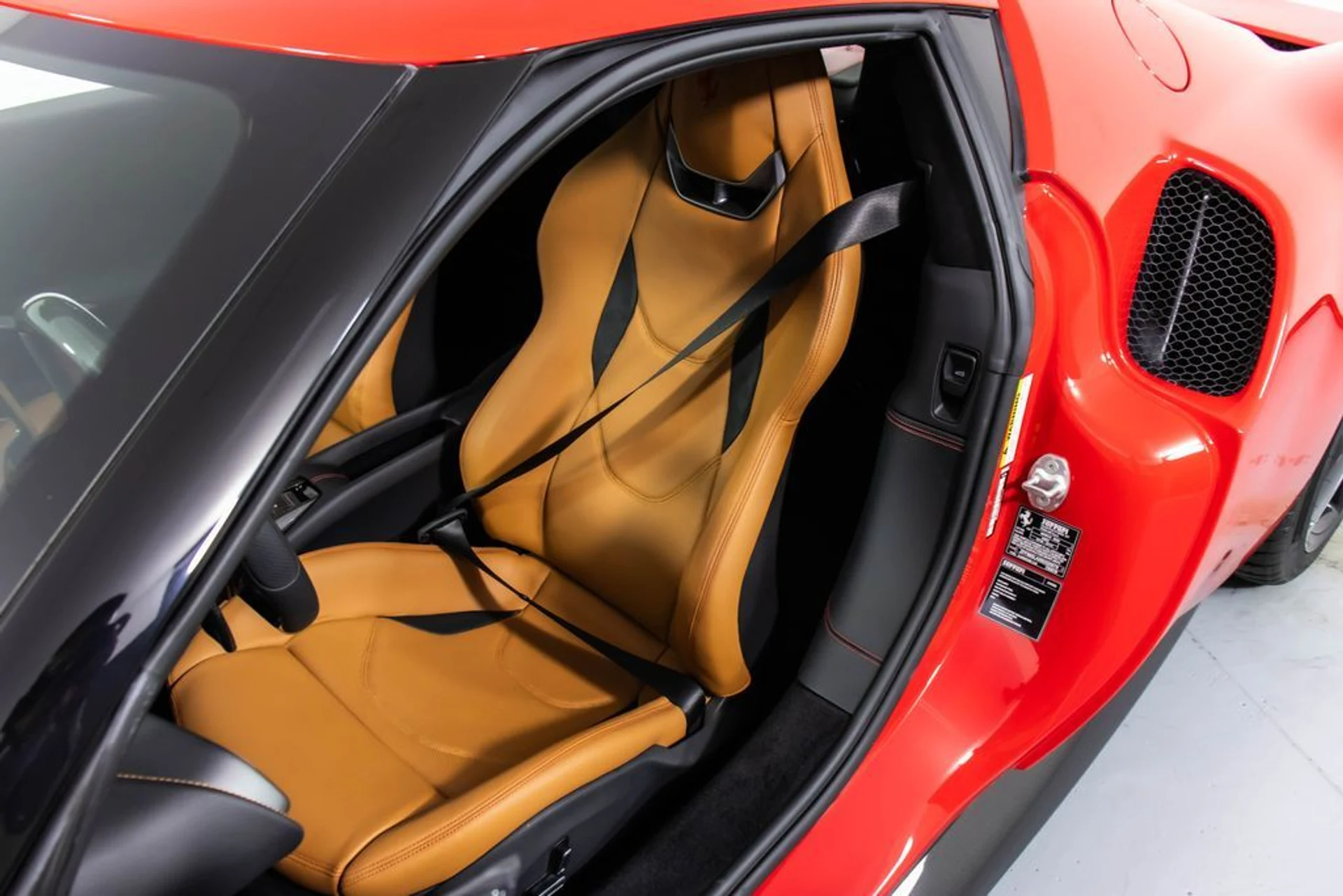 mph005_943836740_0914db1651c184bf1bdb8fbb2ea79932x_b2424ace07