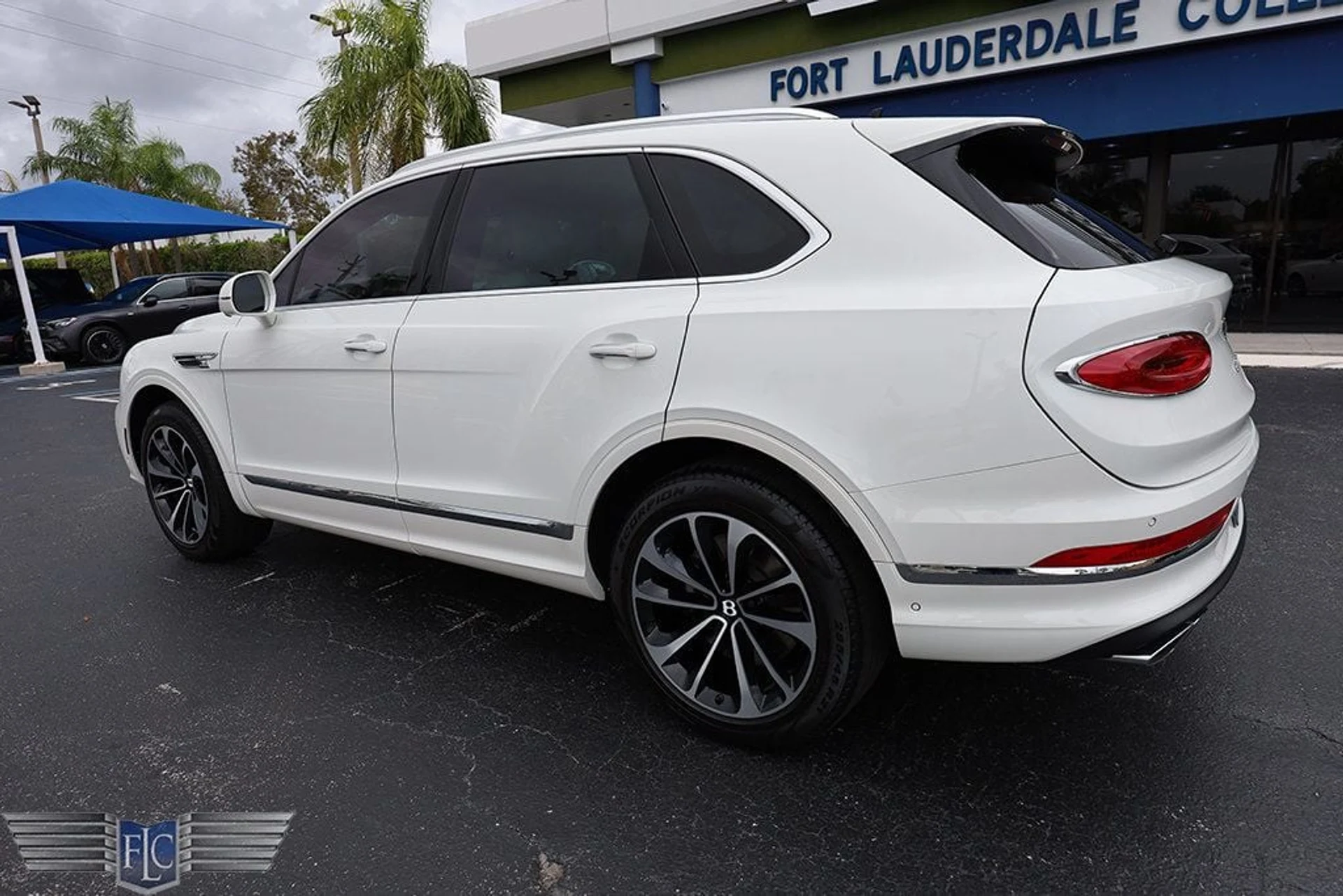 mph005_946833793_used_2024_bentley_bentayga_6305_22998003_6_1024_9515d575e1