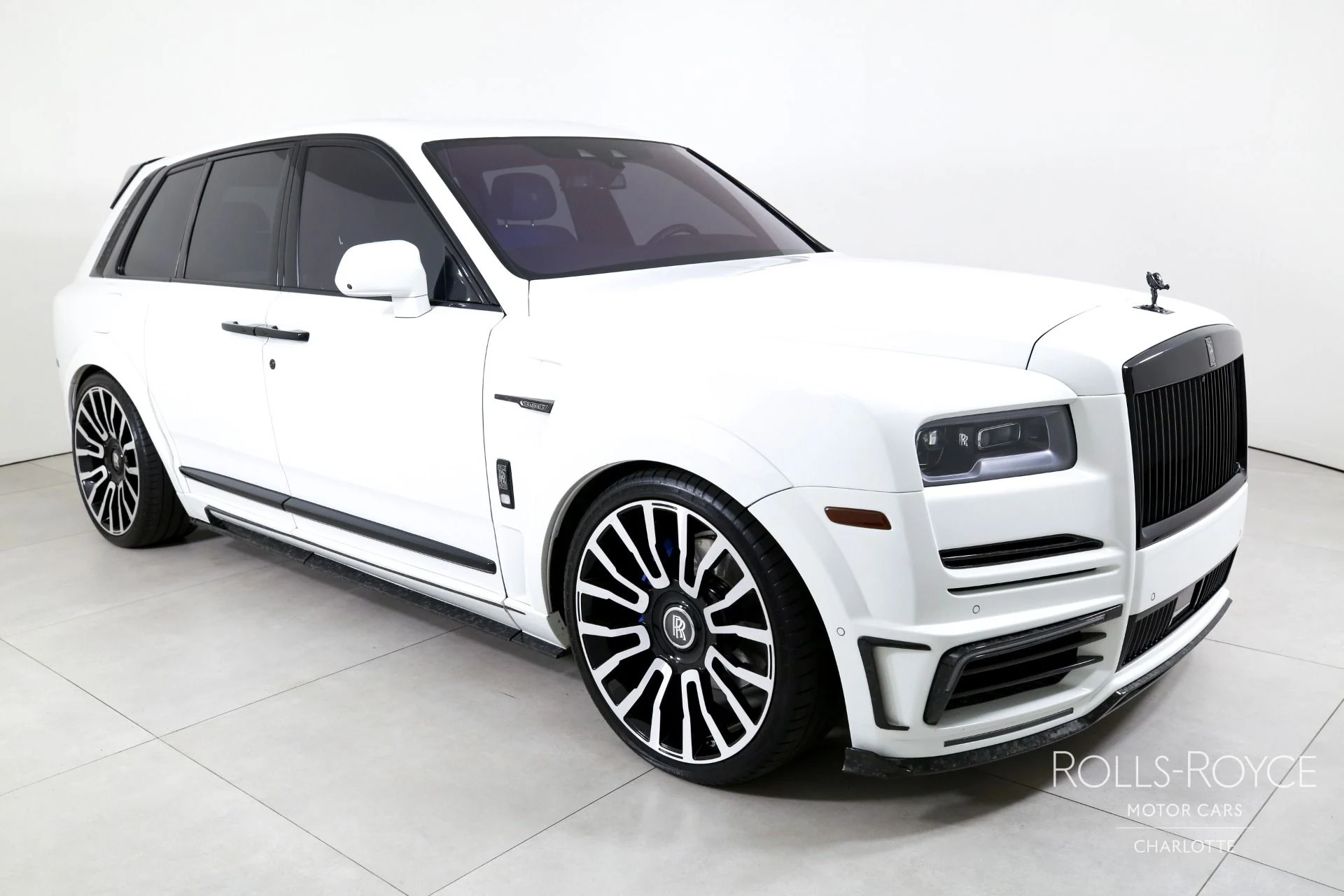 mph005_949355301_Used_2024_Rolls_Royce_Cullinan_1784324303_49c3d0efa0