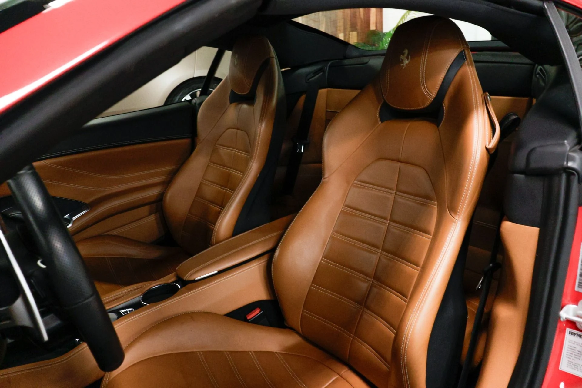 mph005_949763187_Used_2016_Ferrari_California_T_1760481334_79417e358c