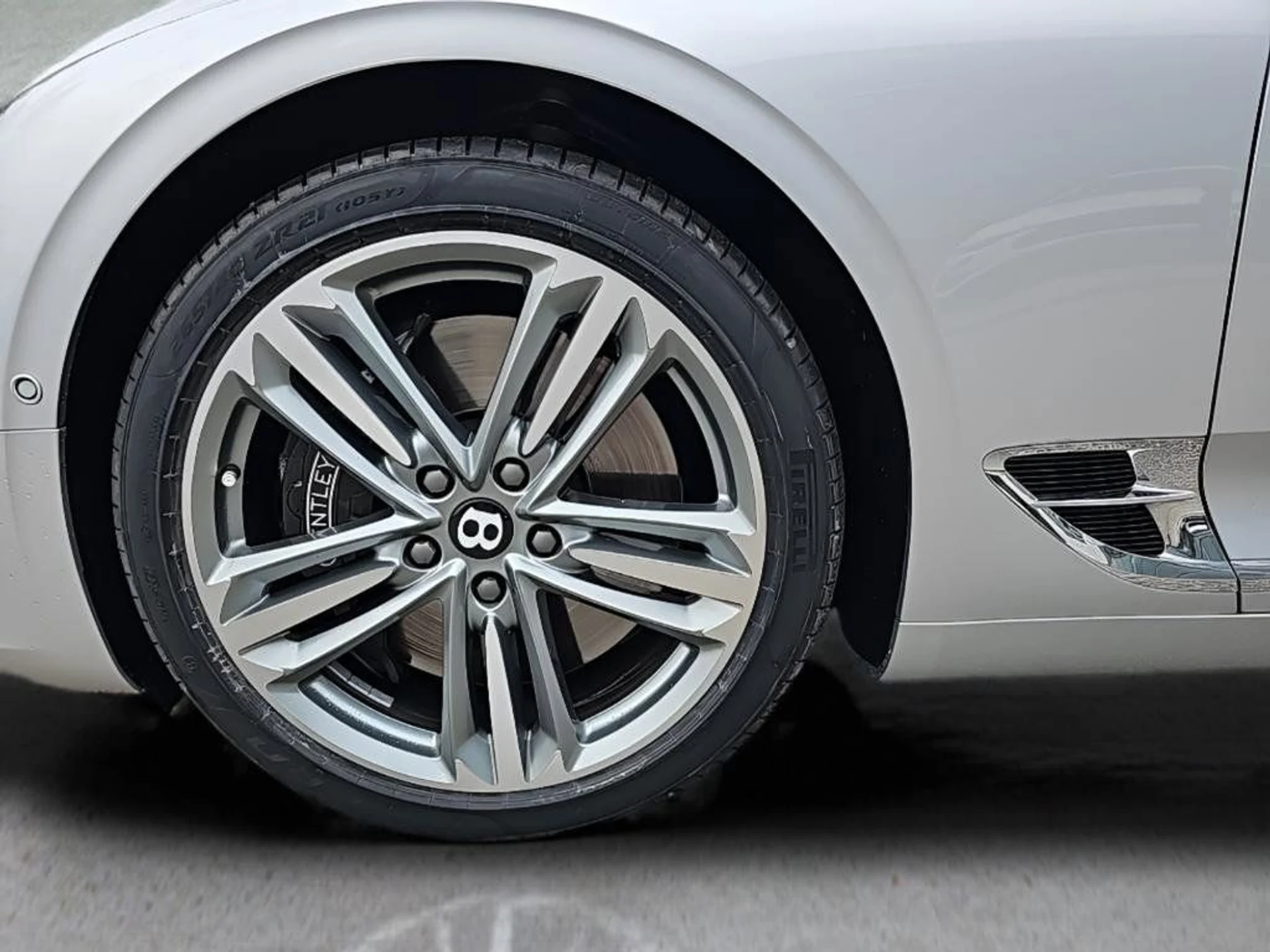 mph005_953519825_2bd2adeaf45e4461b9b8c37061866622_10b4ac46af