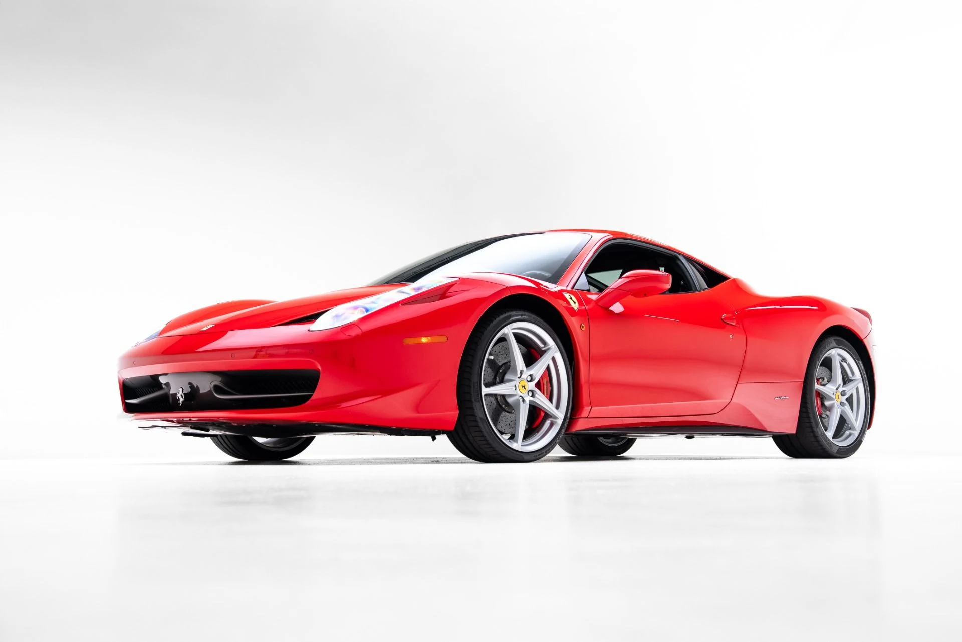 mph005_9631566_Used_2012_Ferrari_458_Italia_1774895288_6462fb860c