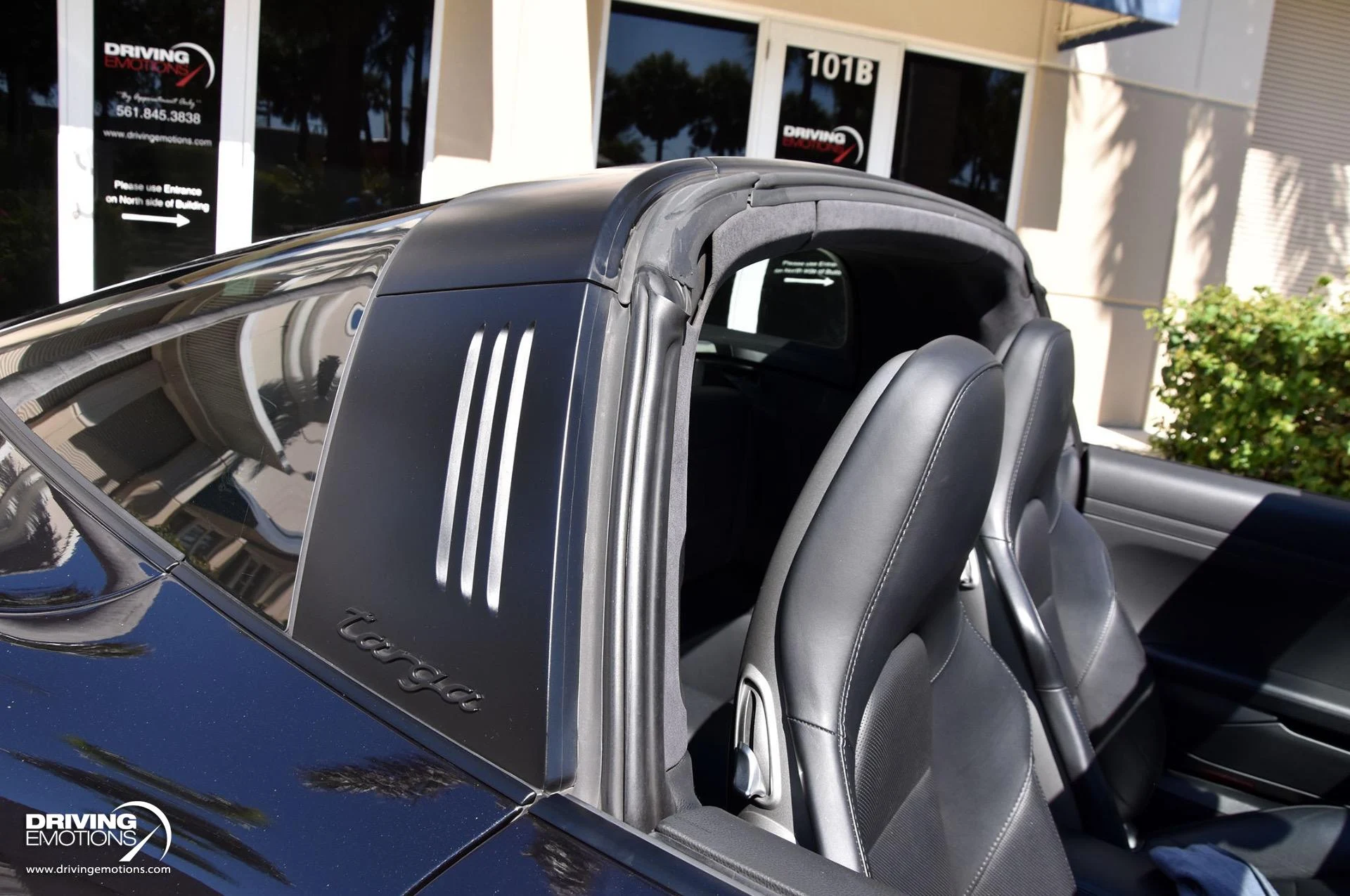 mph005_966497078_868_p6_l_8917c993fb