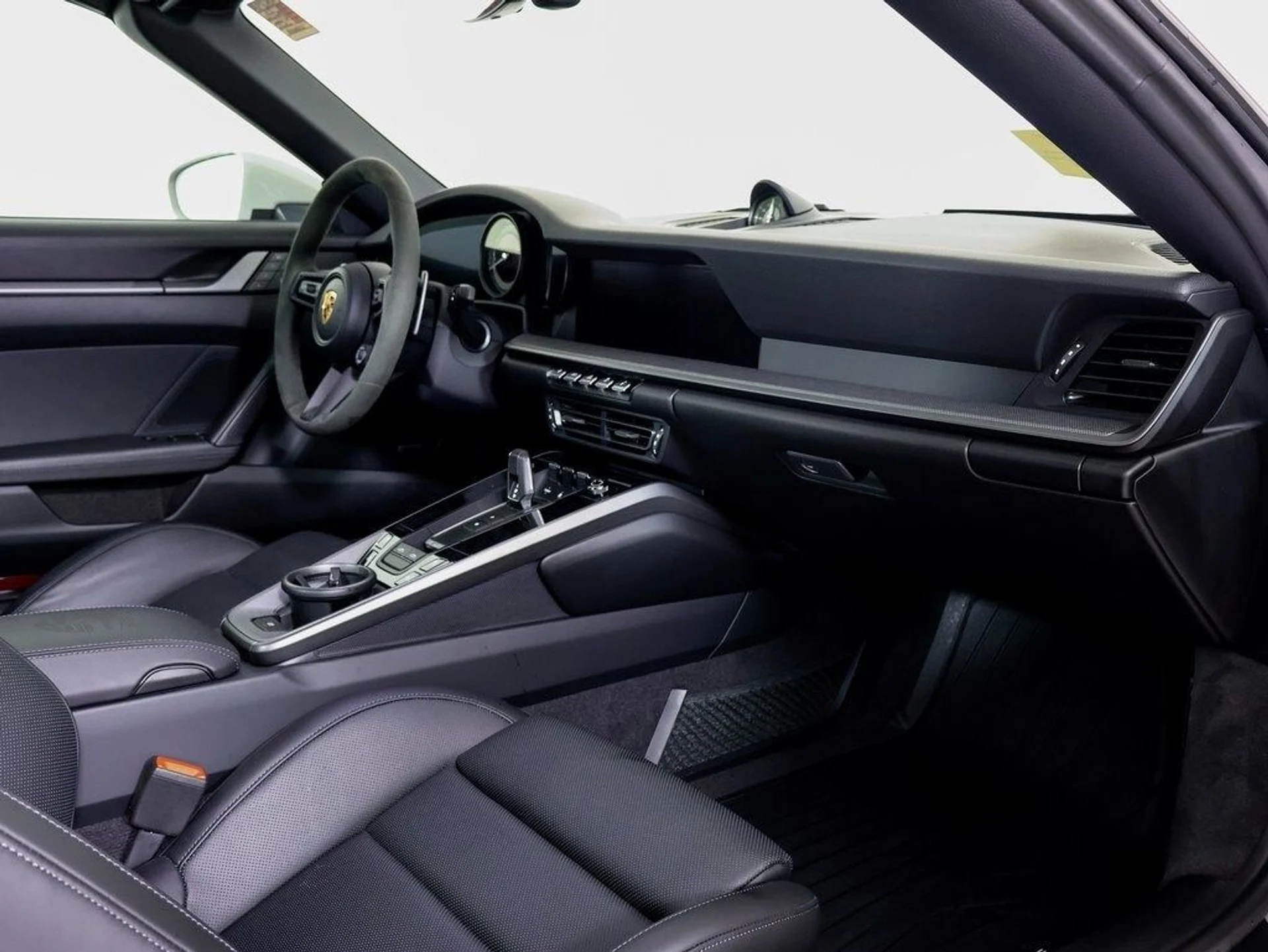 mph005_973848925_179313a36bdc6708ba9c3fab2f1d25dfx_ab3c242c9f