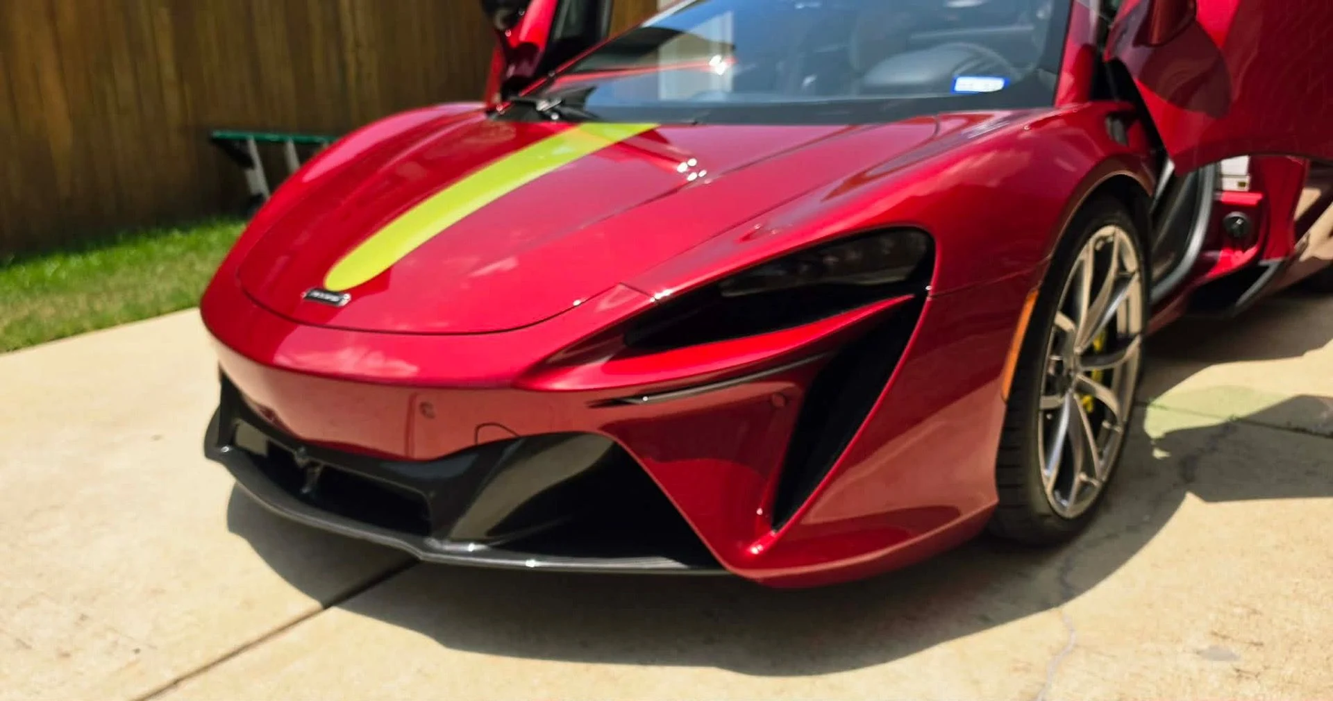 mph005_974547230_Used_2024_Mc_Laren_Artura_1785519435_f5559a208d