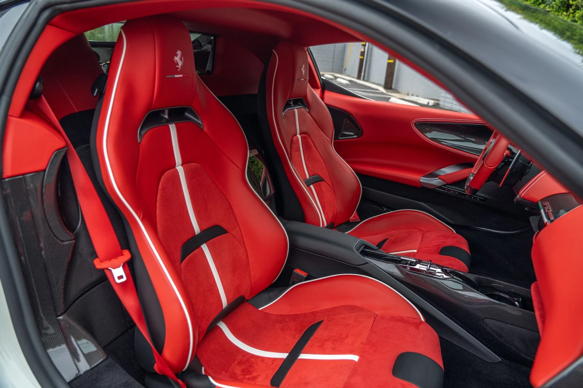 mph005_982700823_Used_2022_Ferrari_SF_90_Stradale_1759959482_0a8eeaff1f