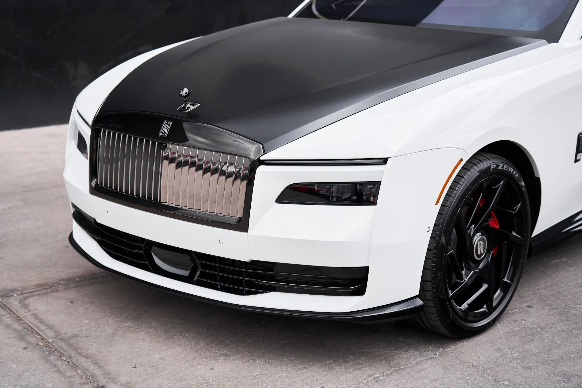 mph005_98599427_Used_2025_Rolls_Royce_Spectre_Base_1753213338_0e659f5597