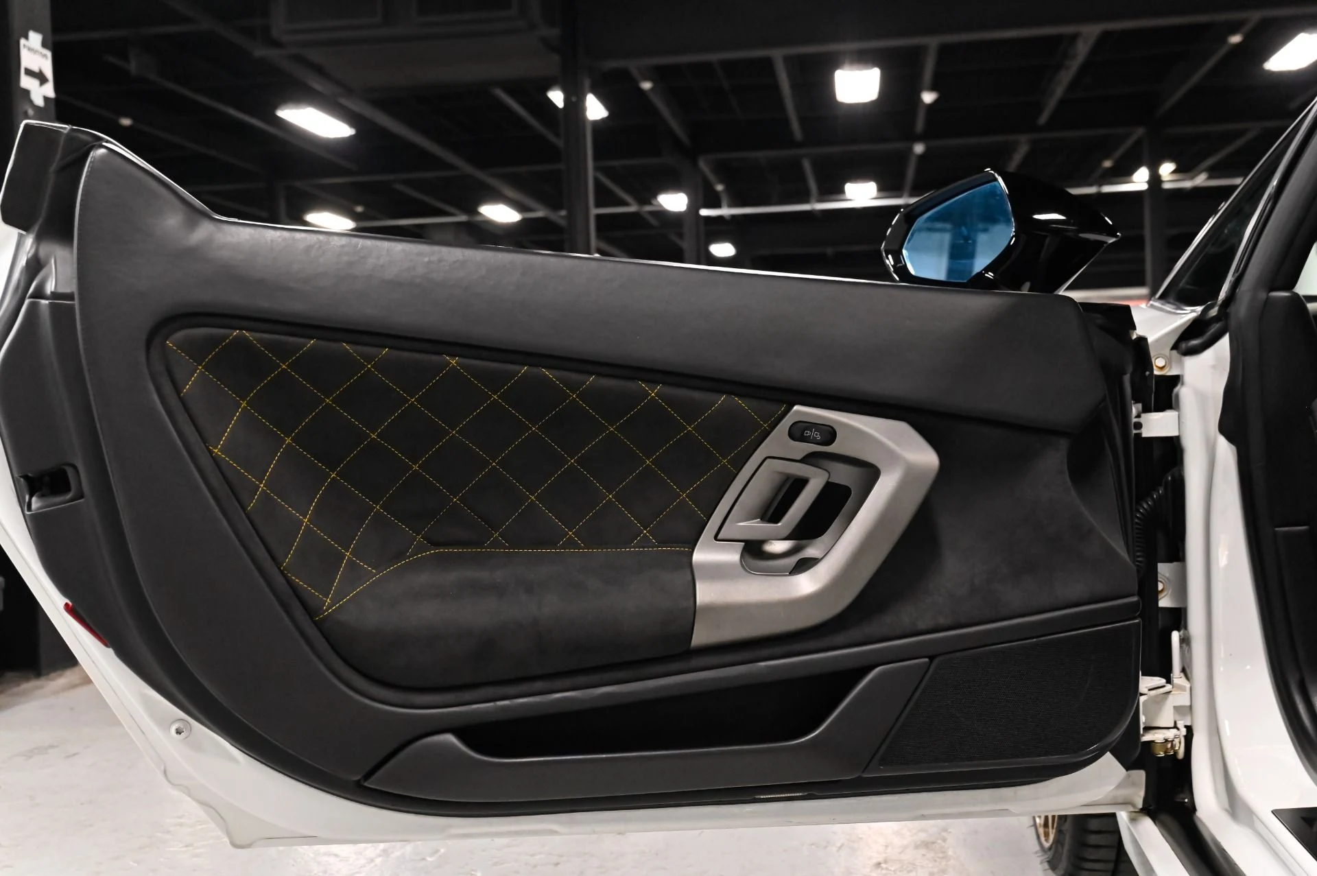 mph005_987047678_Used_2013_Lamborghini_Gallardo_LP_560_4_1791406591_a583044b98