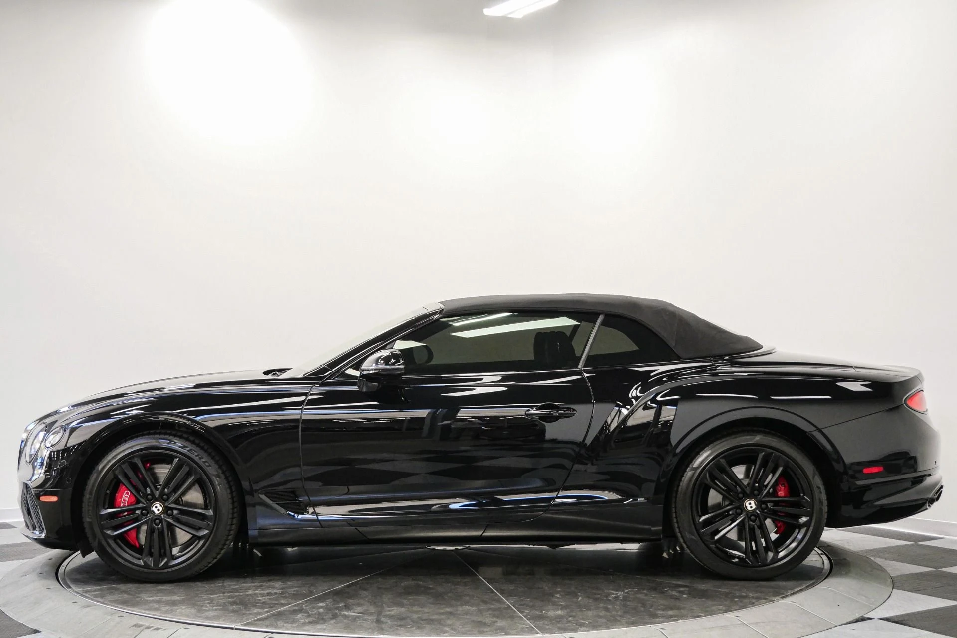 mph005_995966631_Used_2020_Bentley_Continental_GTC_V8_Blackline_Specification_Front_Seat_Comfort_Specification_1768247272_500f361a31