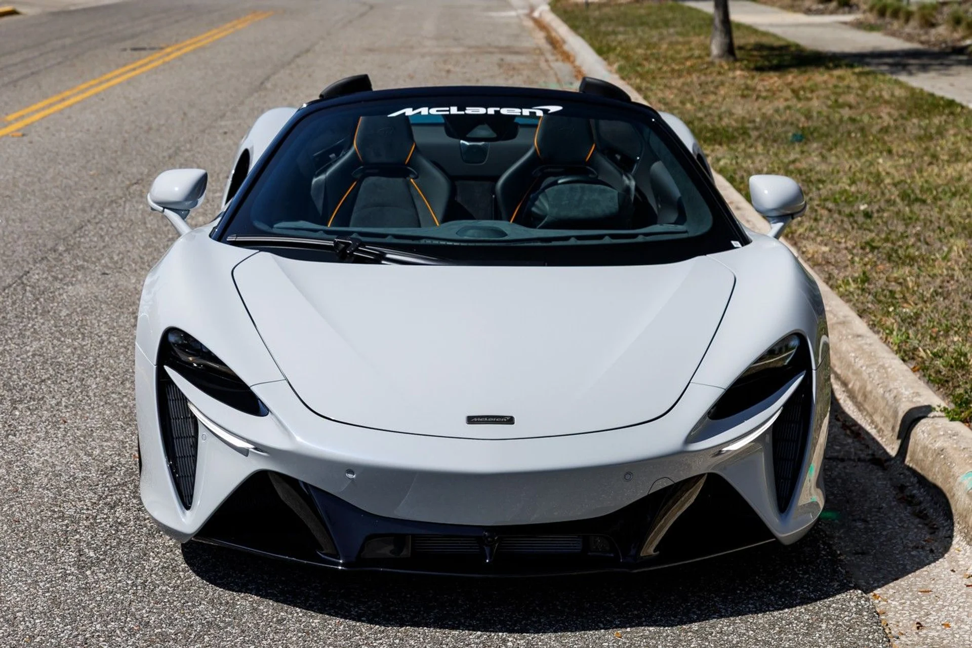 mph005_99621698_473_p6_l_7f8d5ccfc6