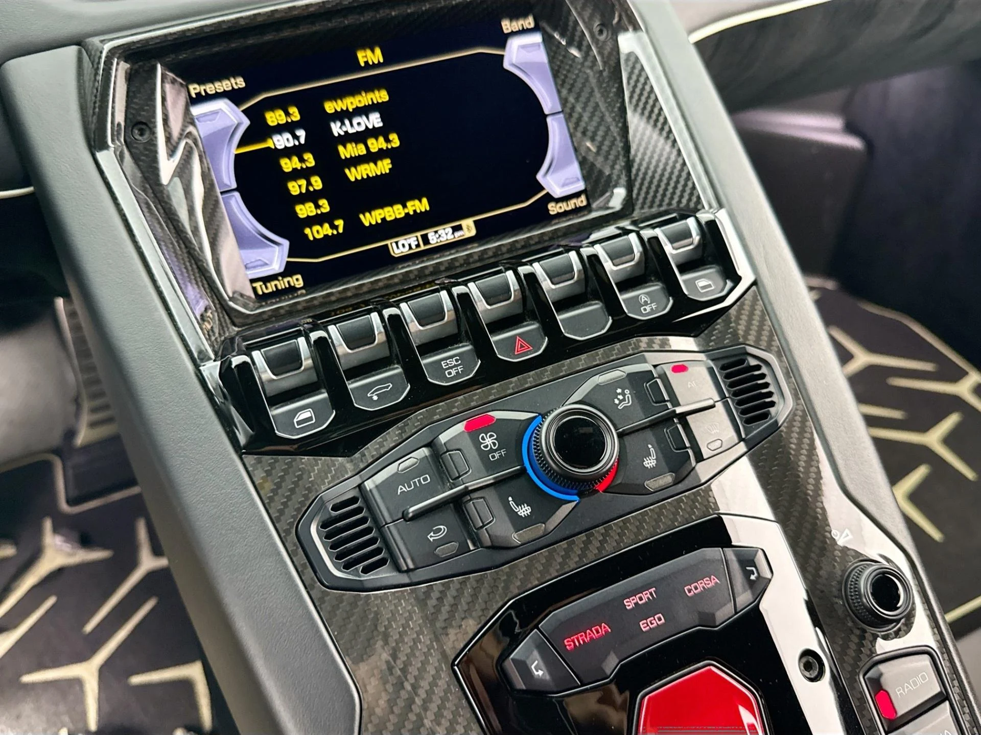 mph005_997136137_Used_2020_Lamborghini_Aventador_LP_770_4_SVJ_Roadster_1785777176_46373b7a37