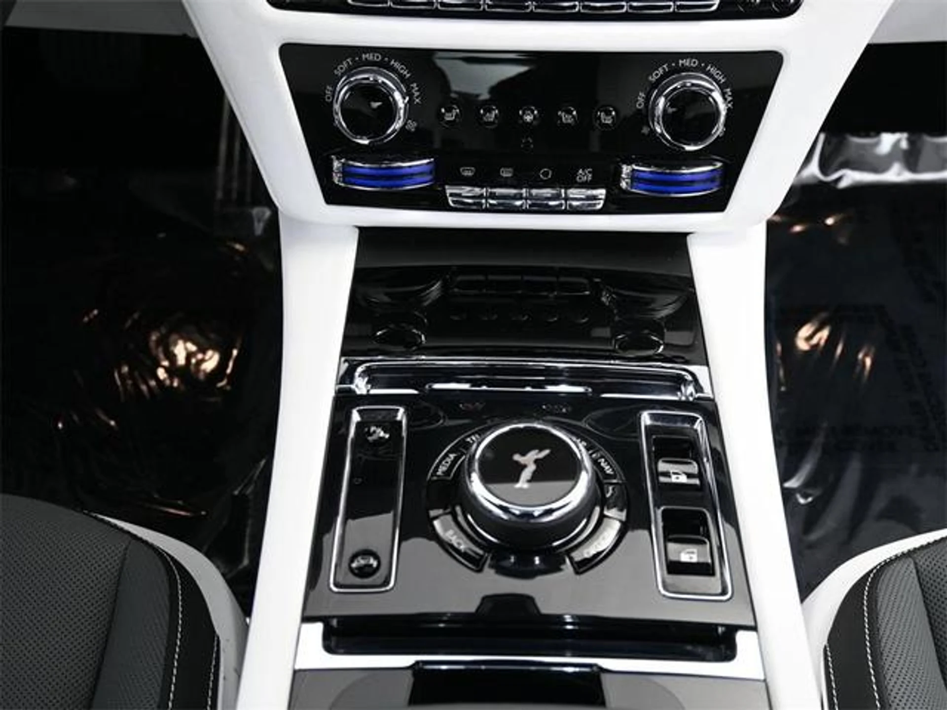 mph005_jae_Nfe_HKYDF_Qovap_Cy_Tb_Kk9_Oy_E_366efb5490