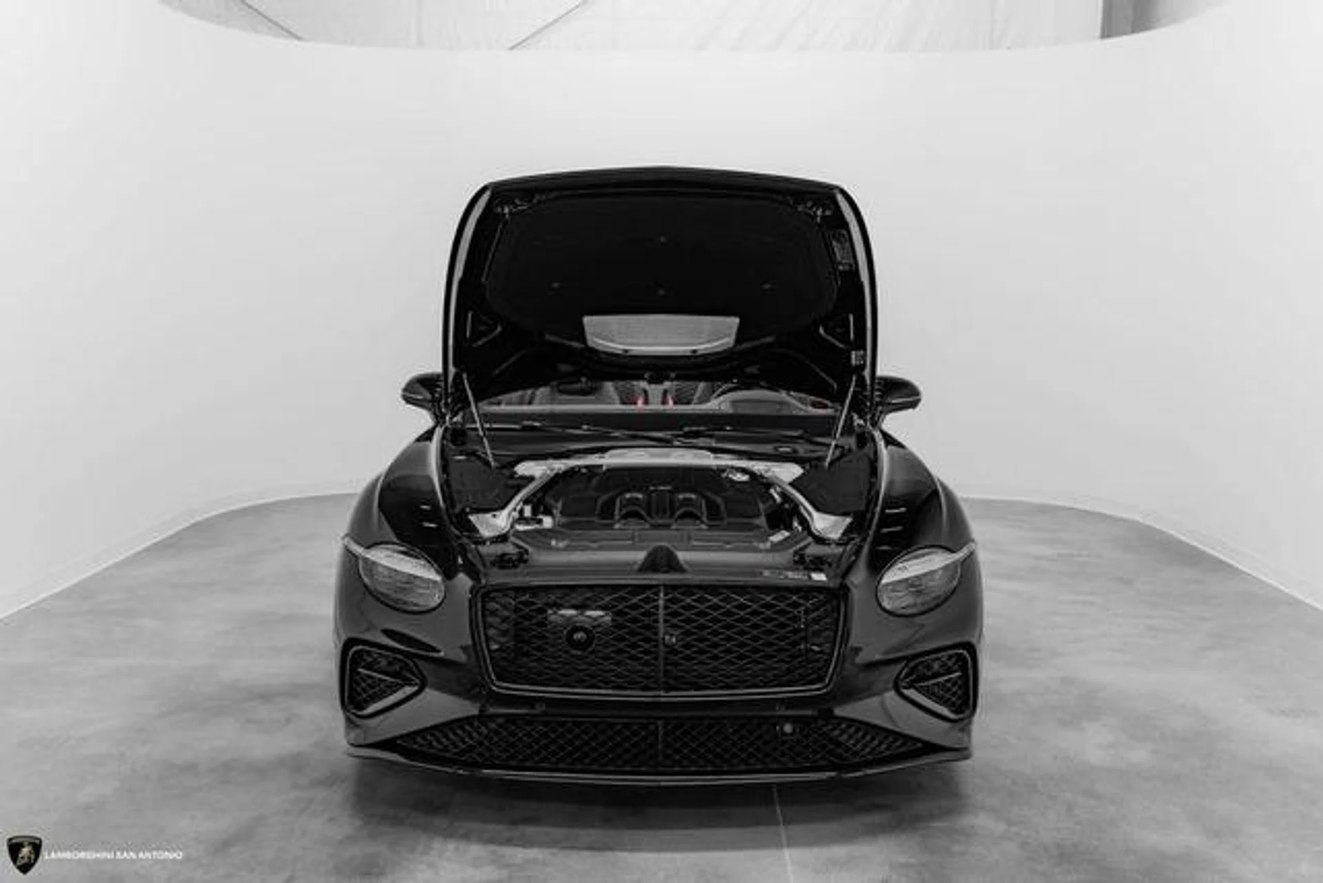 mph005_z8_N_Uxwb28v_P_F_Rc_Y_Syz_h_Sx_Tt_M_131eb8d393