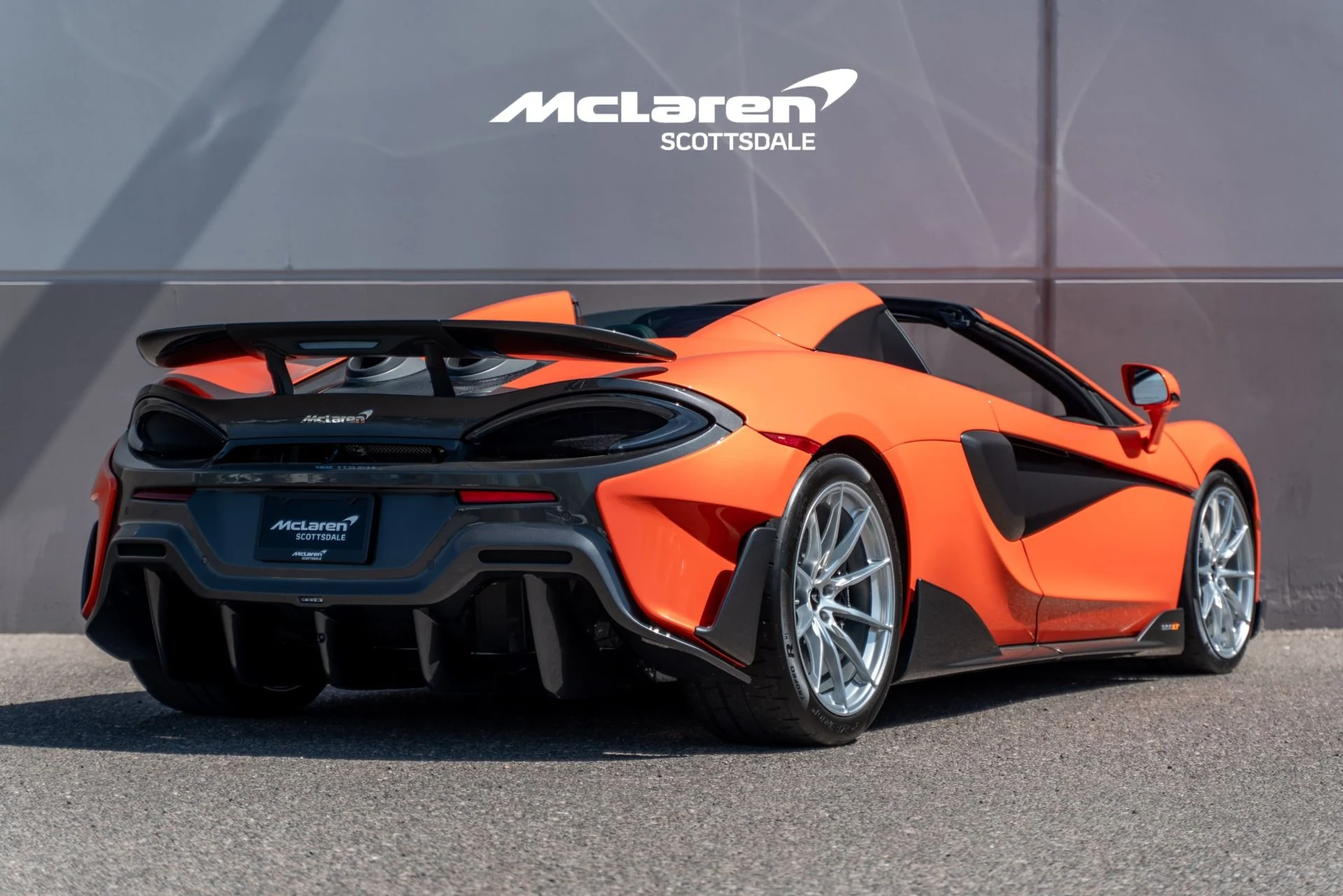 mph006_1001696800_Used_2020_MCLAREN_600_LT_1782157749_8c6152c58a