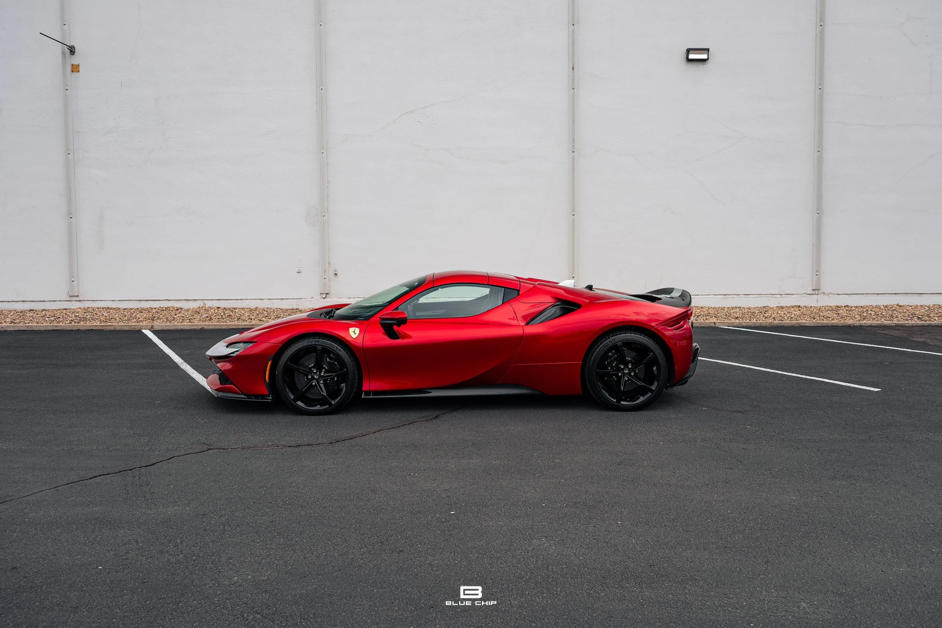 mph006_1016323195_6a6a8569b49f94456a16b387_23796_202025_20_Ferrari_20_SF_90_20_Spider_20_Roso_20_Magma_07_1b2dce3cb2