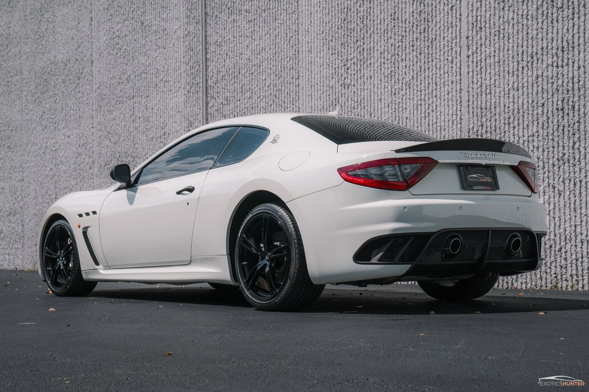mph006_1020679575_Used_2014_Maserati_Gran_Turismo_MC_w_Aerodynamic_Carbon_Pack_Interior_Carbon_Pack_1755877560_2cbb1155be