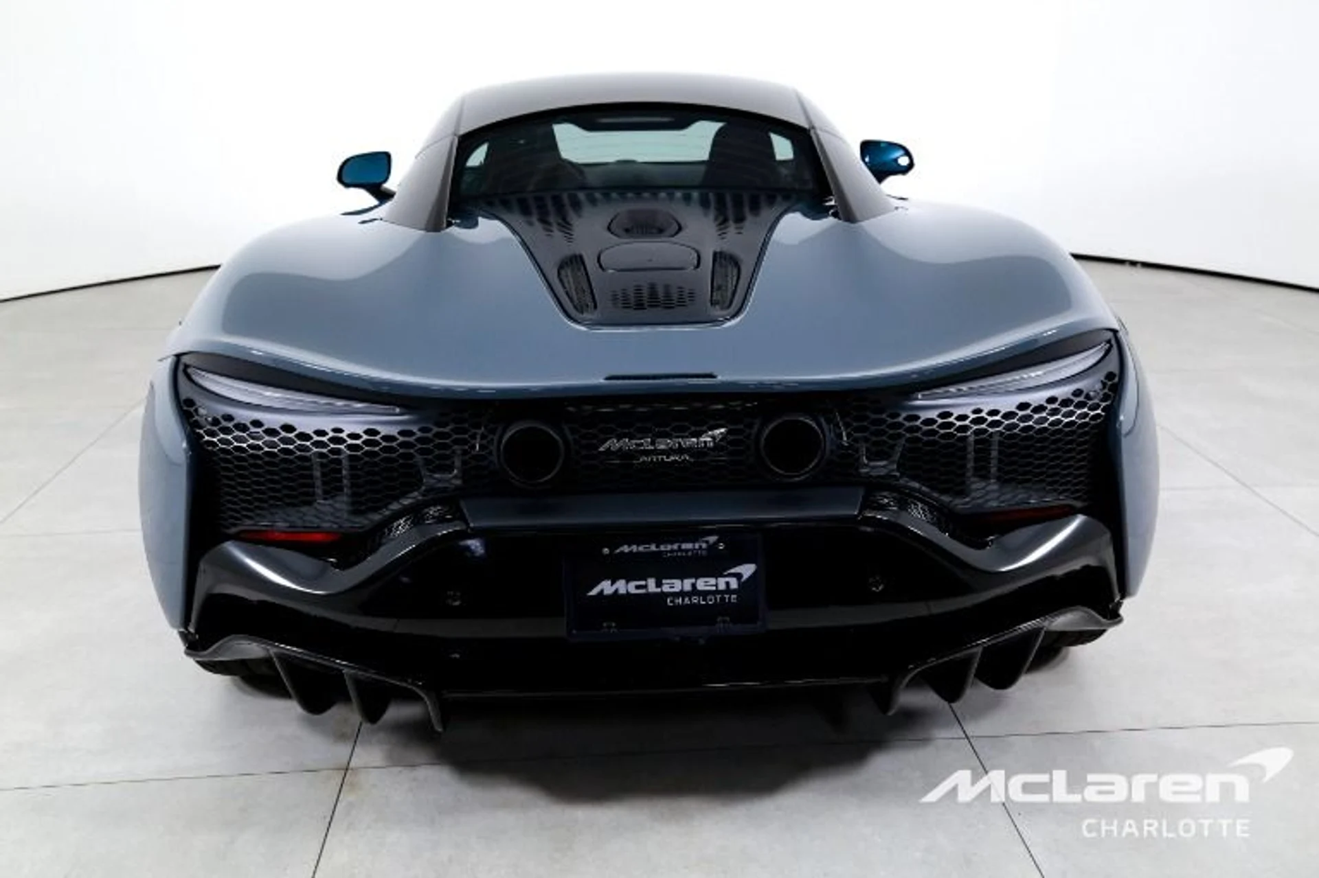 mph006_102201385_Used_2023_Mc_Laren_Artura_a2156ff387