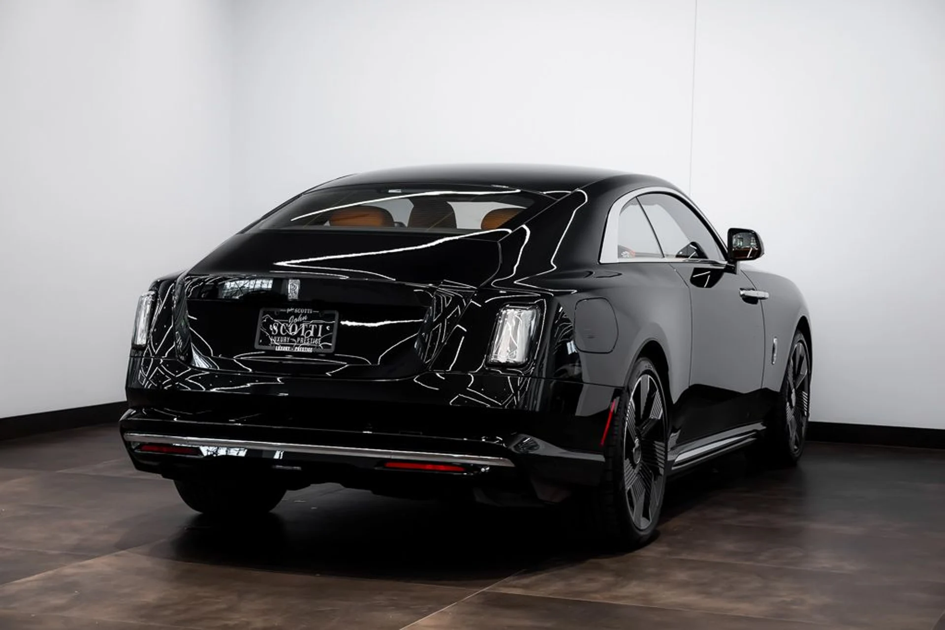 mph006_1022398437_rolls_royce_spectre_2024_jpg_v_1773863537_94eab480c2