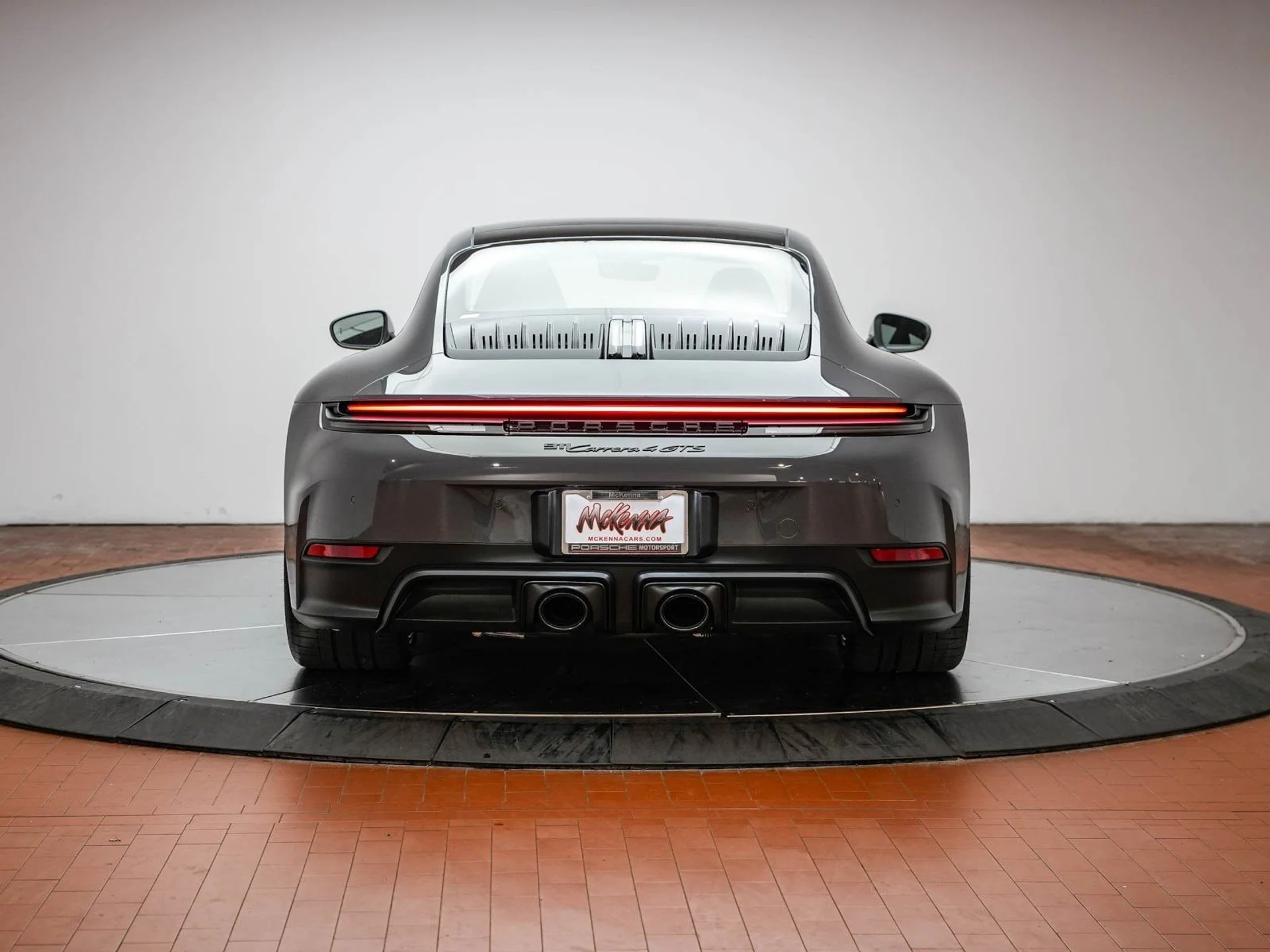 mph006_1033581348_57755c476786395f3ec8e20feaa269c7x_877d5e0d03