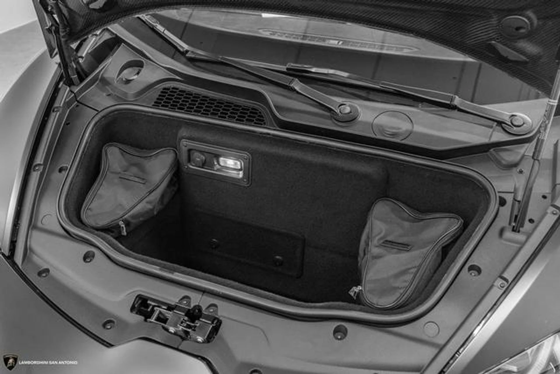 mph006_1042947527_Fw_G_R_Nh_Kp_E_Qd_Rh8c_AR_7ma_Jmtt_Lo_5d401cd676