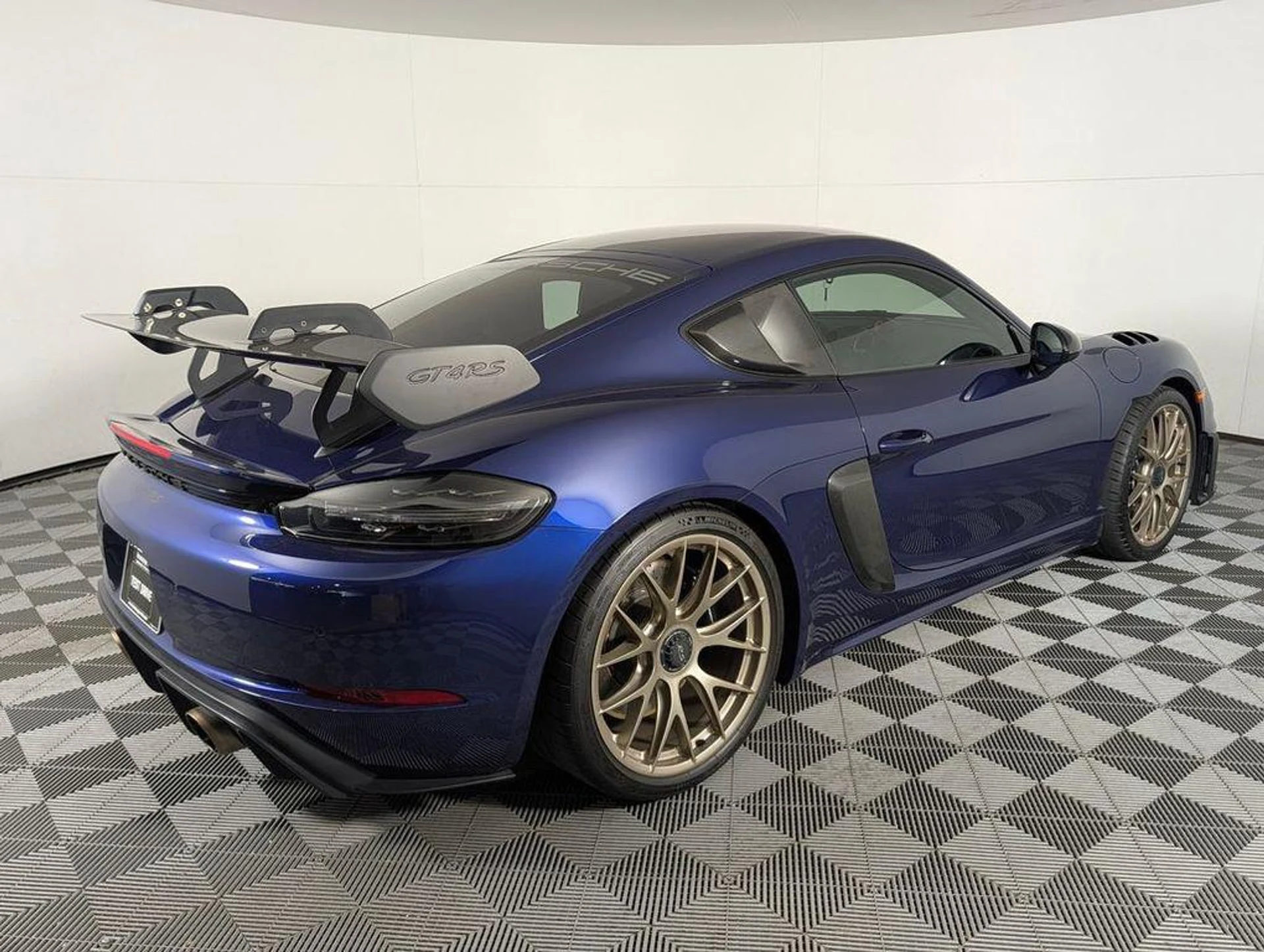 mph006_1053424193_kd_DYL_40_Ssoh_U_Mm_HGN_Lbpa_Eg0f9_A_c52234577b