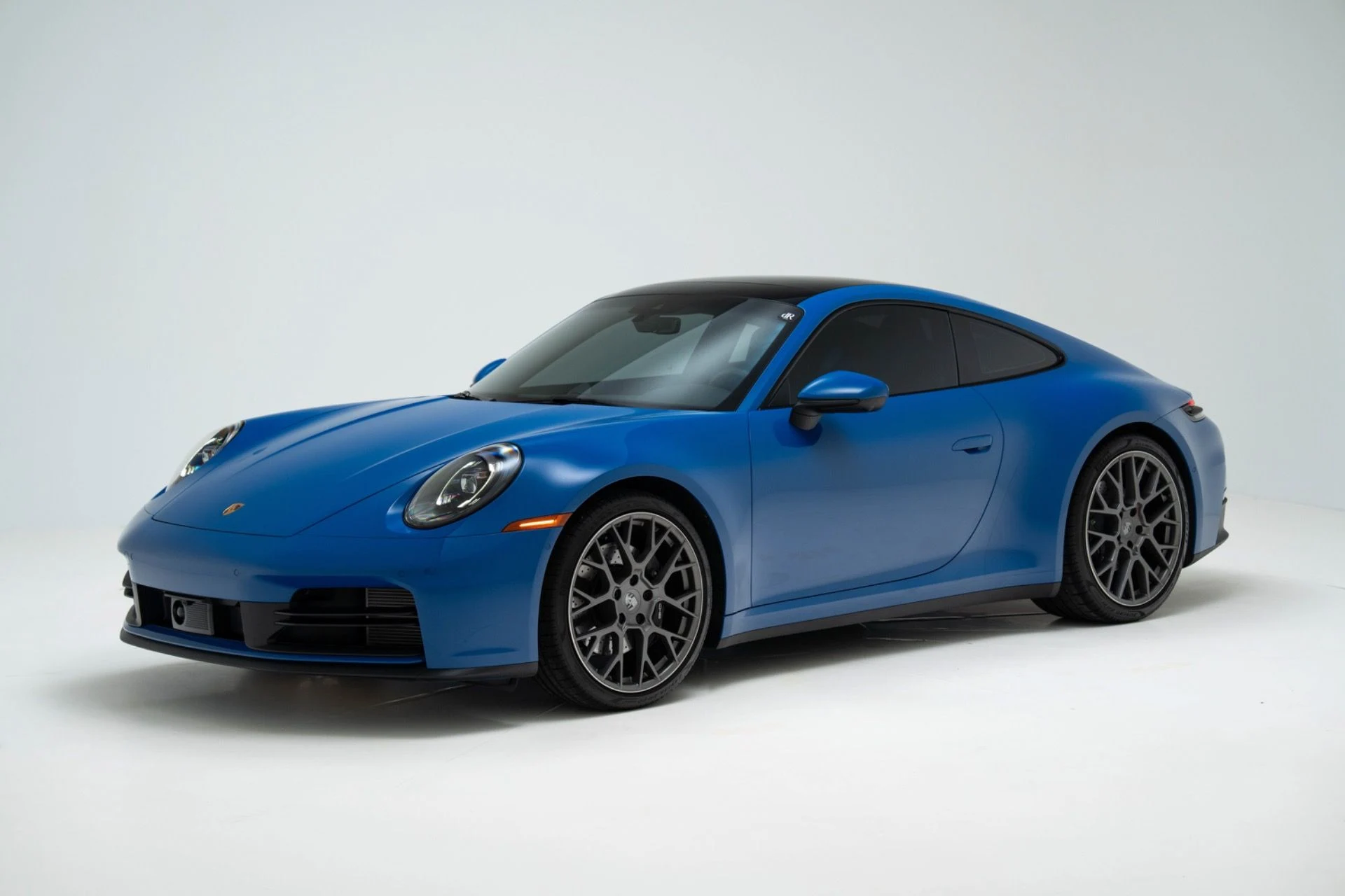 mph006_1055658807_Used_2025_Porsche_911_Carrera_1782341859_0290df0db6