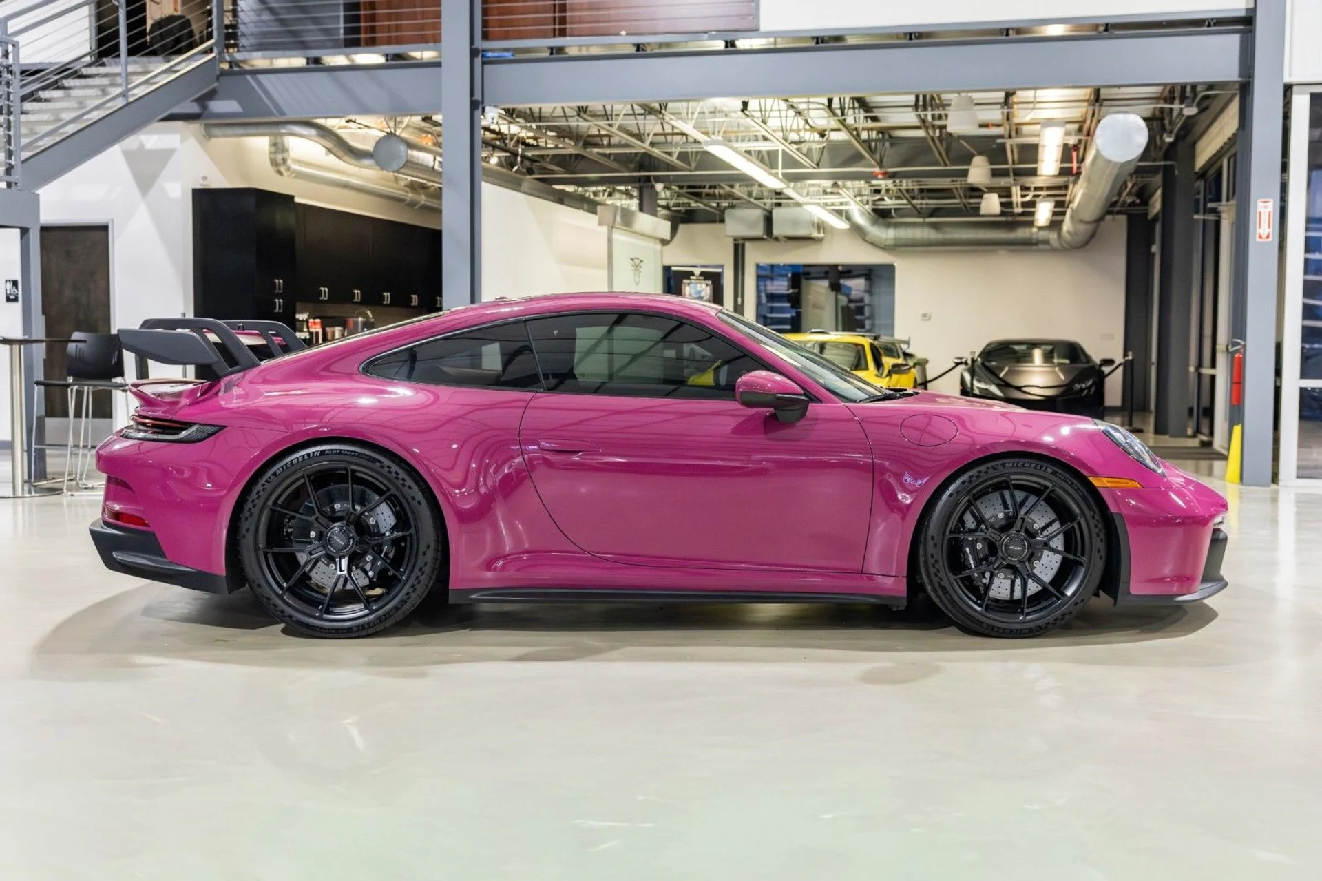 mph006_1062803888_Qg_0ebd847803