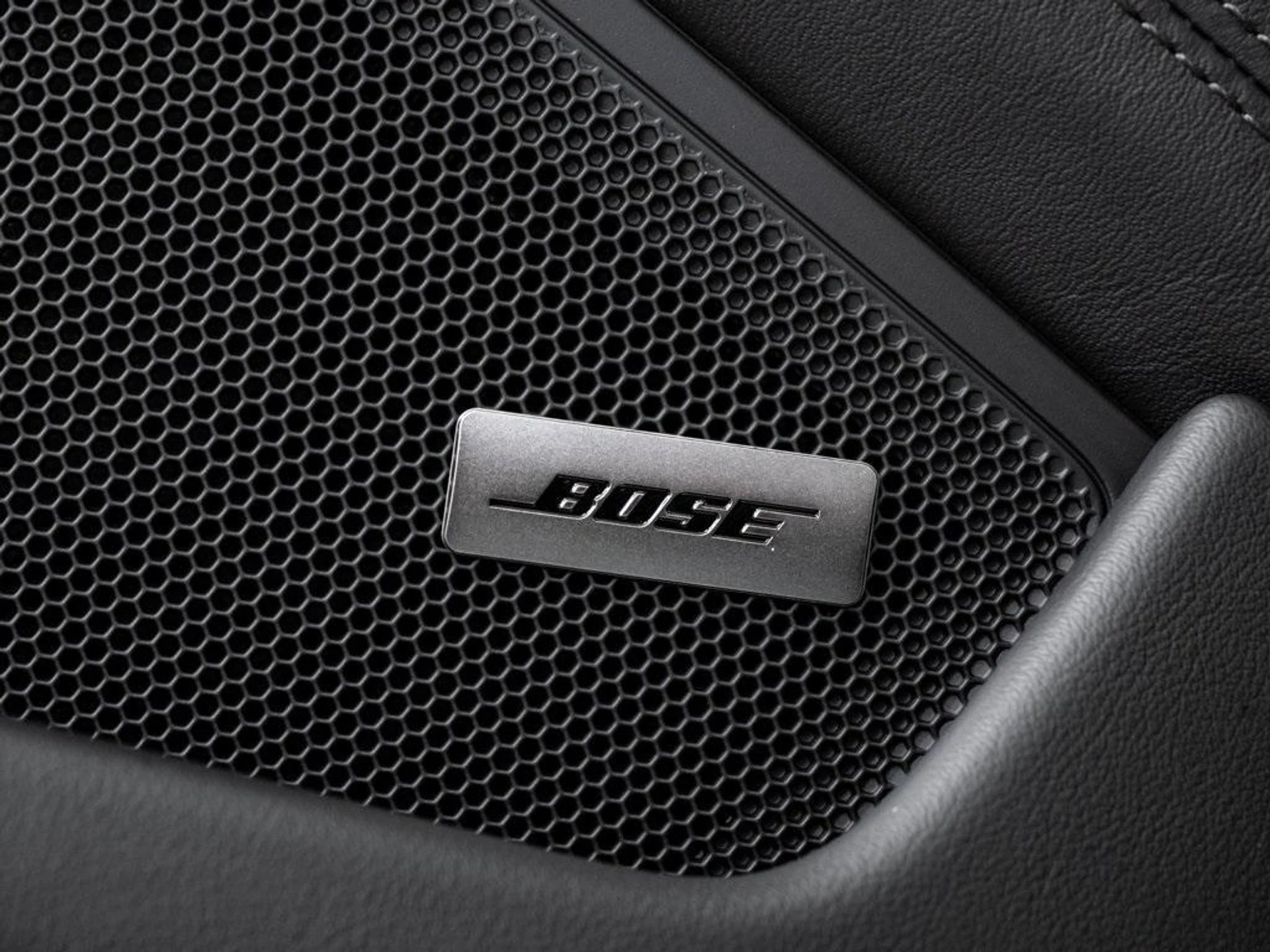 mph006_1070175342_EF_7_Hb_Q_Rs_PC_Sg_Gi_L97g_S3z8q2_Qf0_67e6b160ad