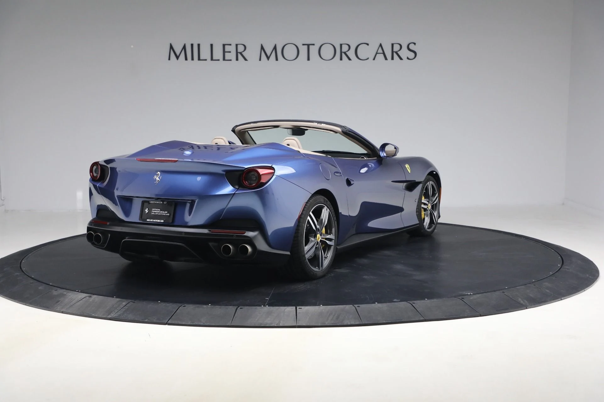 mph006_1073449519_Used_2020_Ferrari_Portofino_1771280050_d3ea0ff7d6