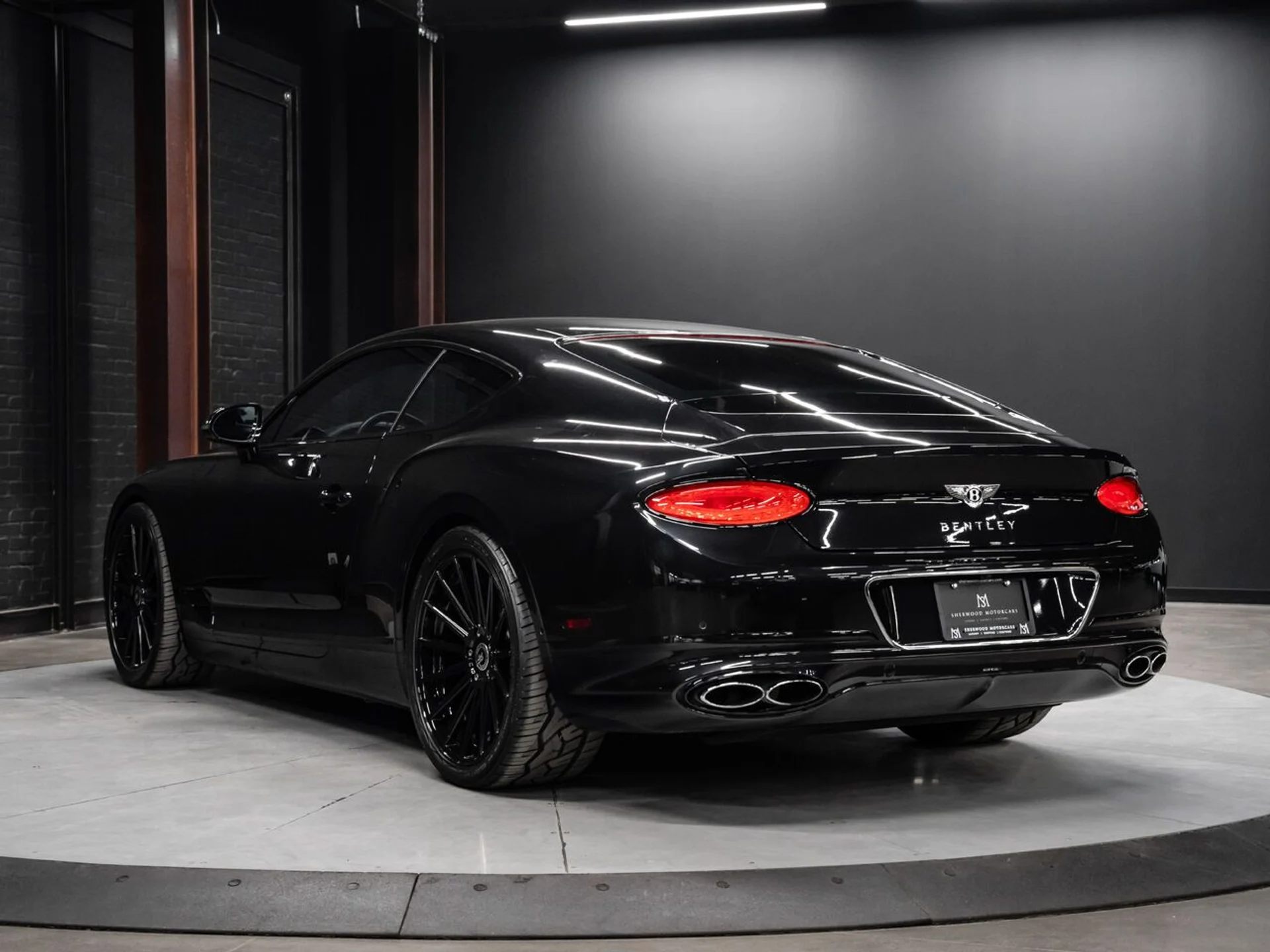 mph006_1090275982_bentley_continental_2022_b2e4a5d5b2