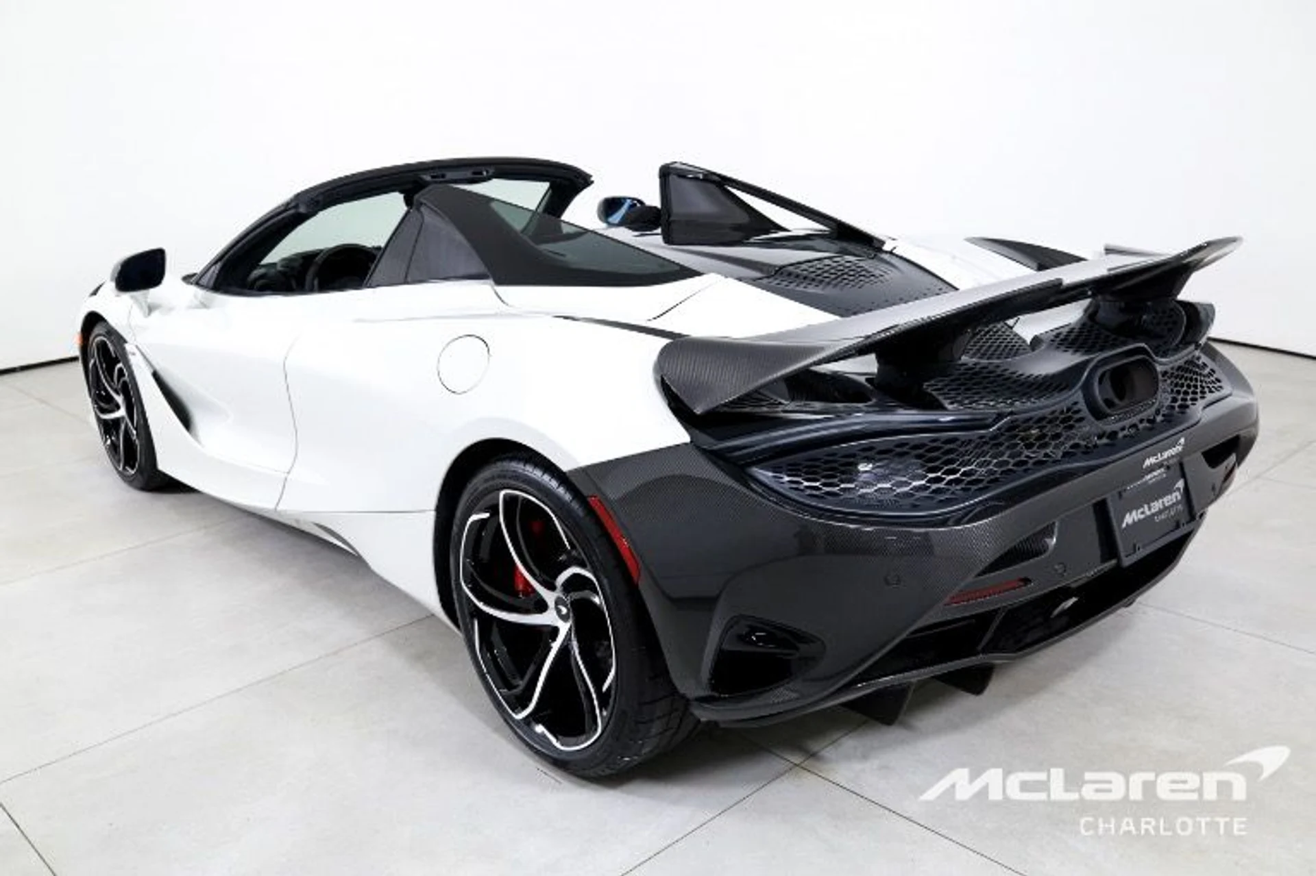 mph006_1092045599_Used_2024_Mc_Laren_750_S_Spider_9f6c2c4a81