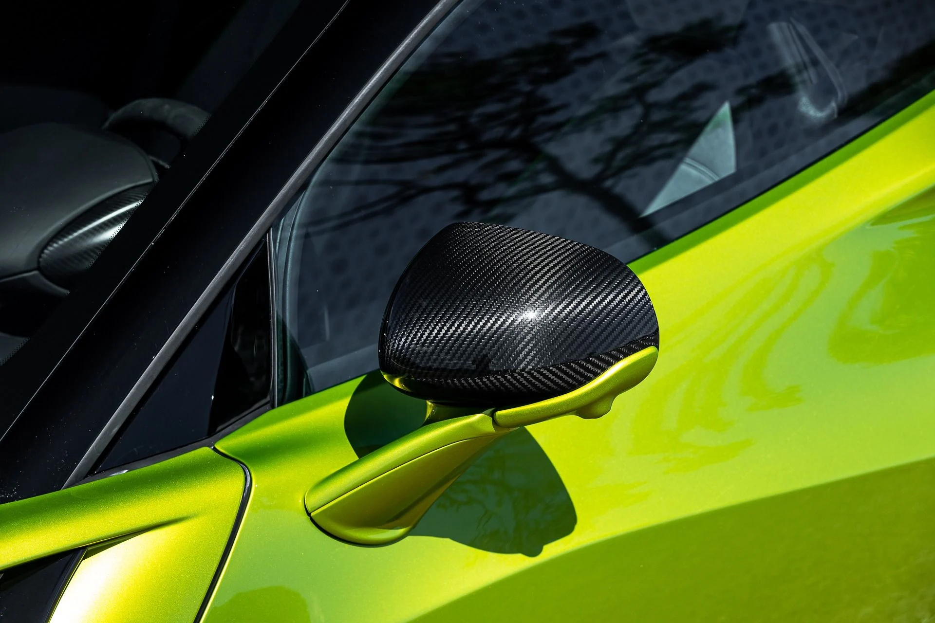 mph006_1092408808_287_p7_l_6a62ea23df