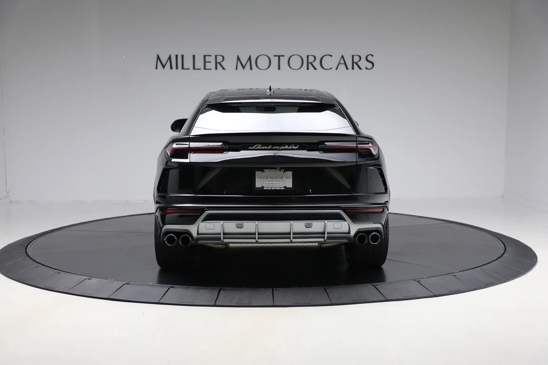 mph006_1103216545_Used_2022_Lamborghini_Urus_1761597990_b66d217eed