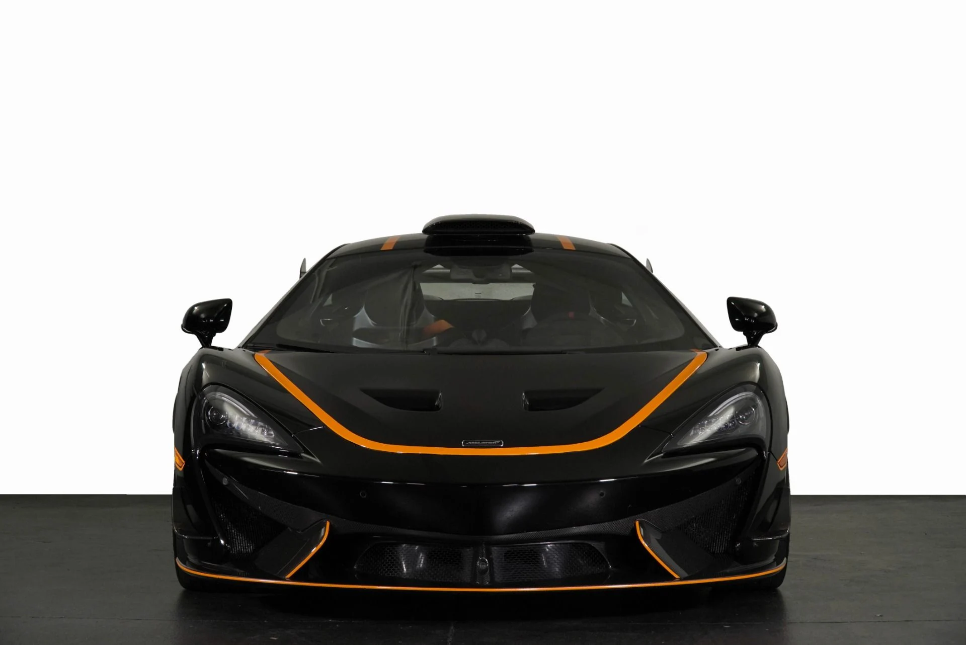mph006_1108891568_Used_2020_Mc_Laren_620_R_1776144012_b1b65ec271