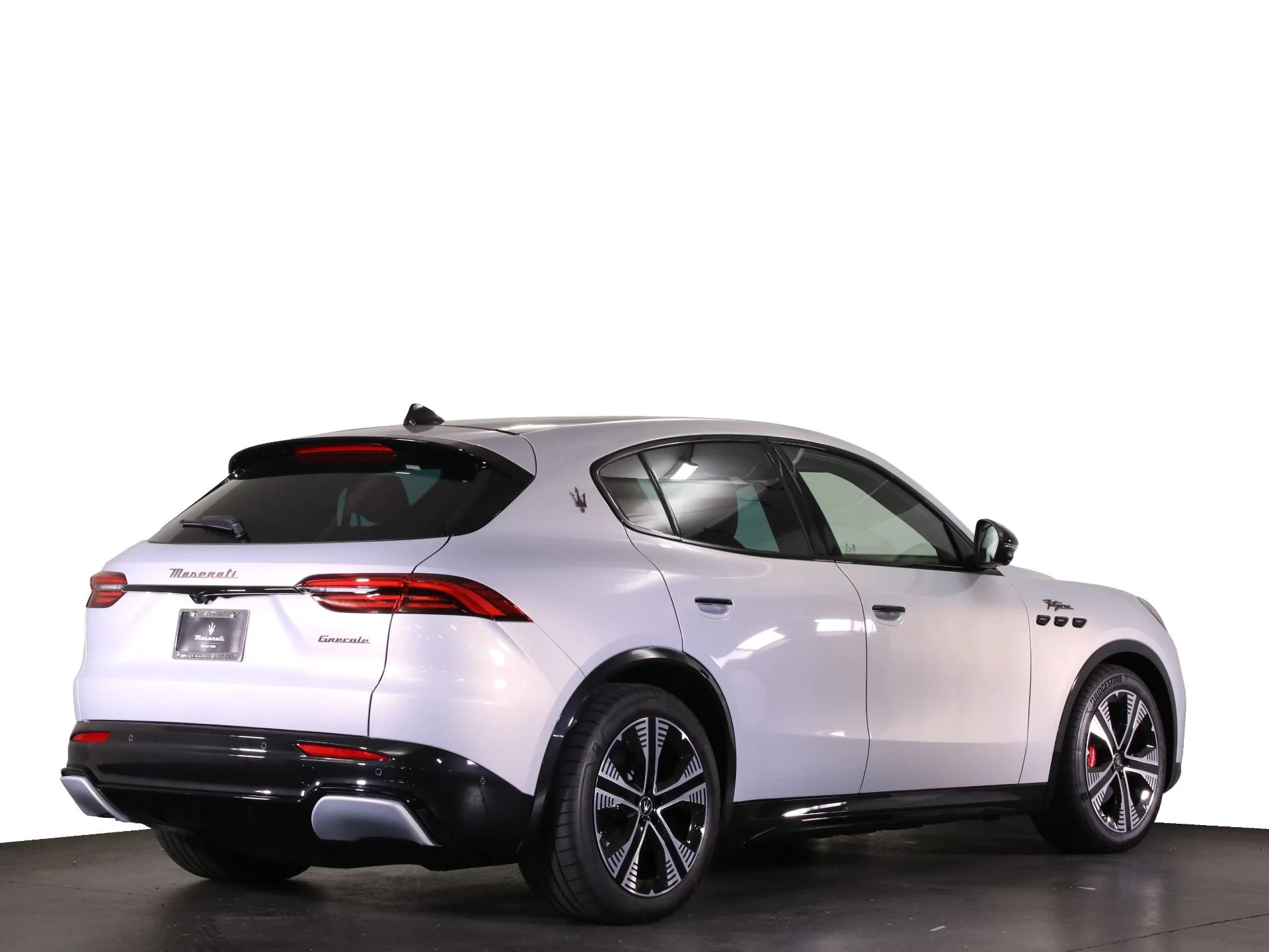 mph006_1109660324_New_2025_Maserati_Grecale_Folgore_1738220103_259851c7c8