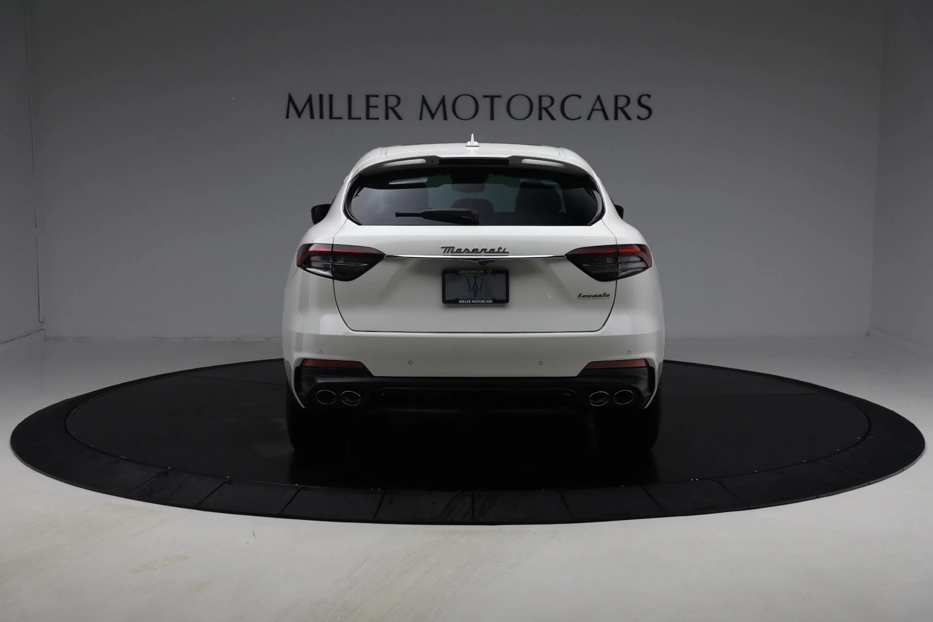 mph006_1112394139_Used_2022_Maserati_Levante_Modena_594fd59e94