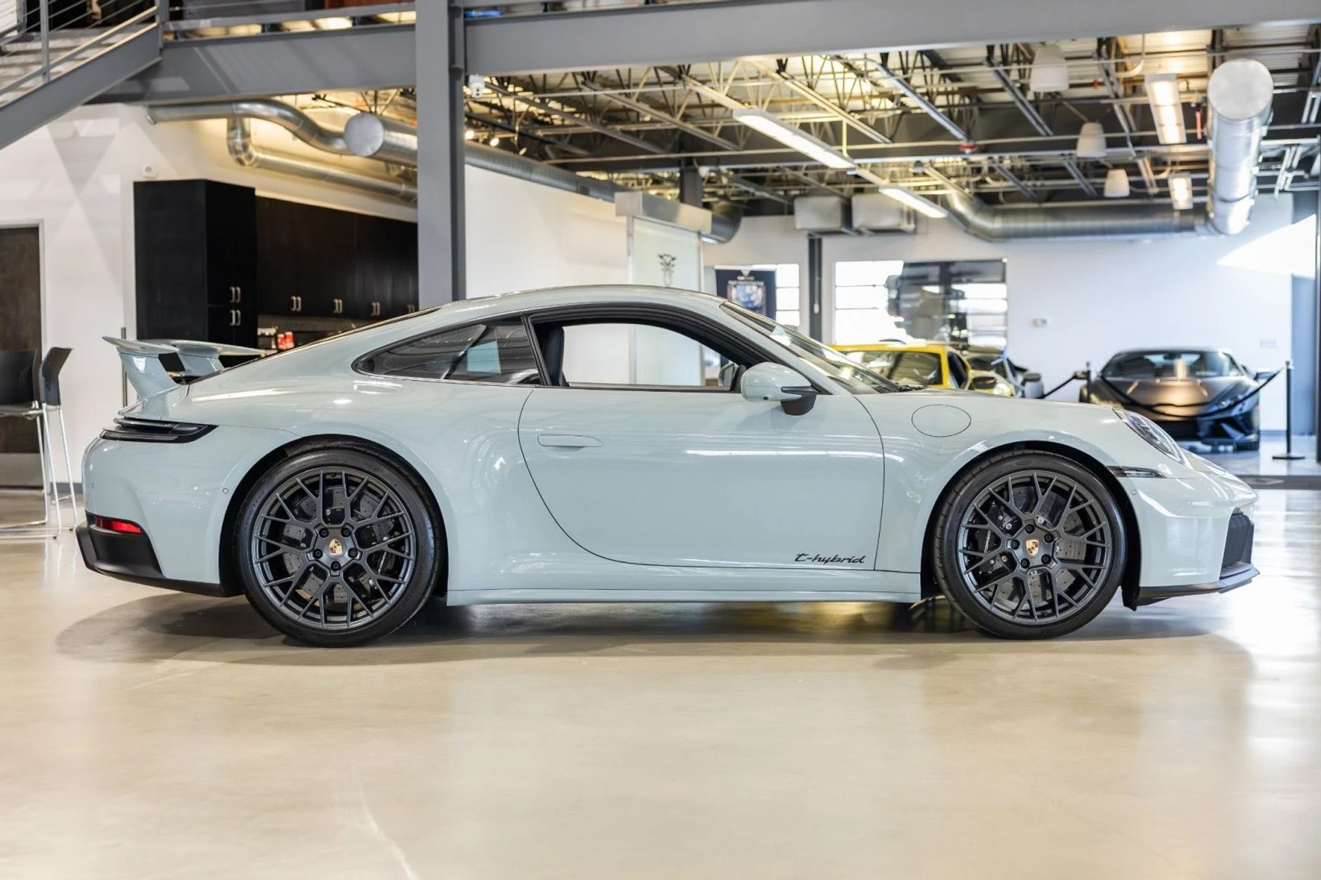 mph006_1112951676_1_A_fff8cb1b3b