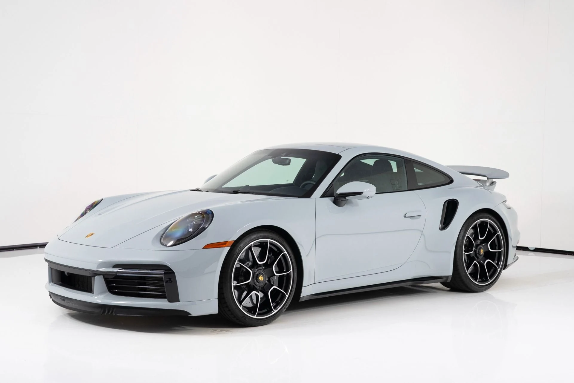 mph006_1114184720_Used_2024_Porsche_911_Turbo_S_1754514787_1646380fe0