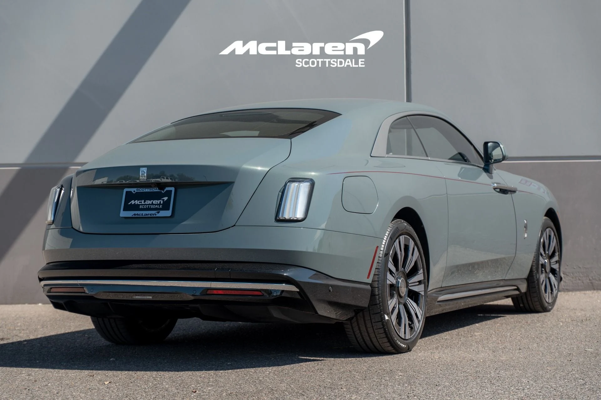 mph006_1127568609_Used_2024_Rolls_Royce_SPECTRE_1784911925_cf4250e73e
