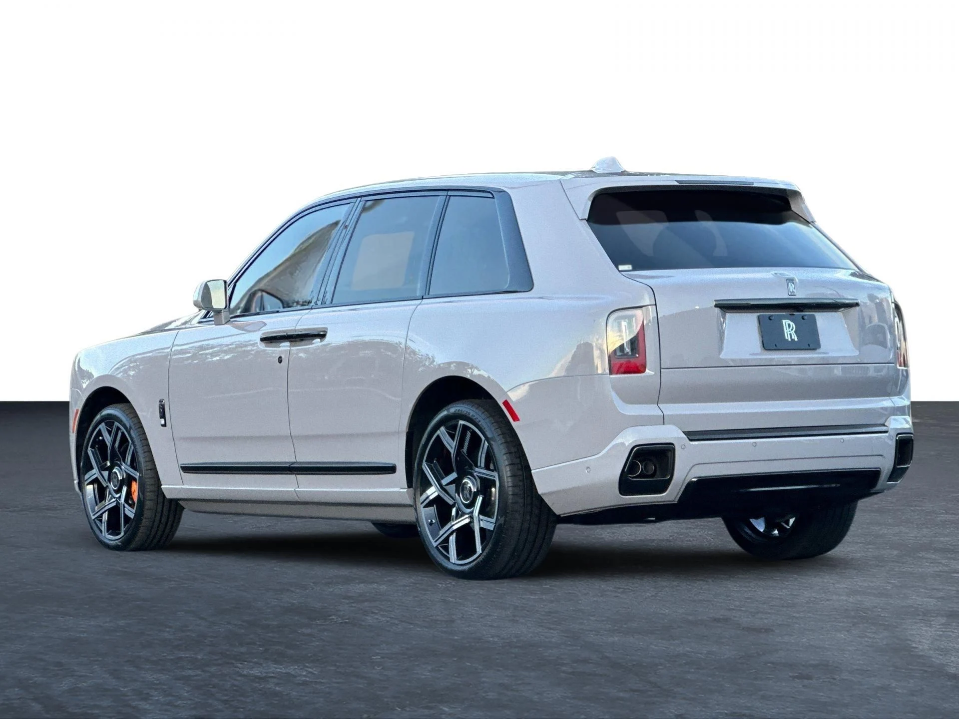 mph006_1128575470_New_2026_Rolls_Royce_Black_Badge_Cullinan_1763737838_99288145b5